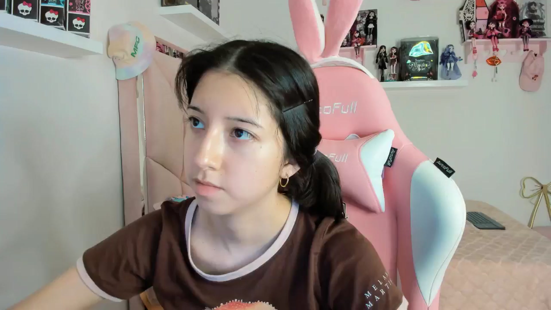 Gallery image thumbnail from Cherrycute666's myfreecams stream on, 11/05/2024, 05:55 image 1 of 20
