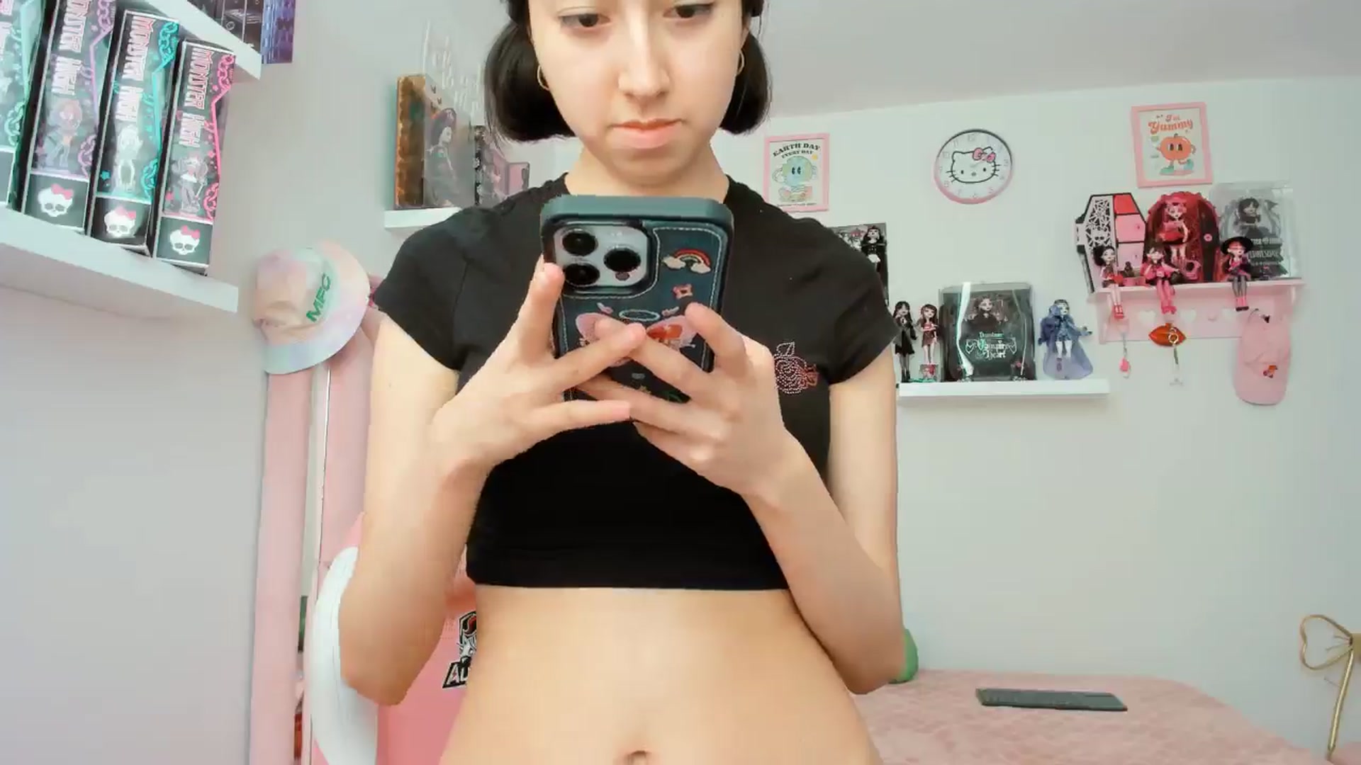 Gallery image thumbnail from Cherrycute666's myfreecams stream on, 11/05/2024, 21:26 image 7 of 20