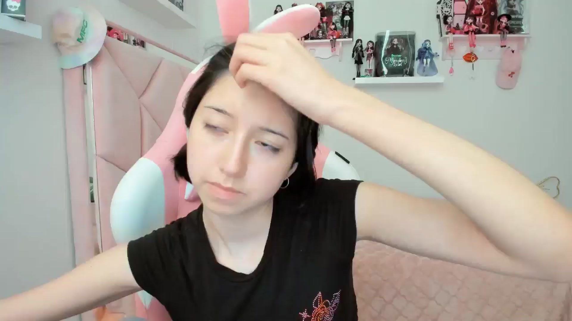Gallery image thumbnail from Cherrycute666's myfreecams stream on, 11/05/2024, 23:37 image 1 of 20