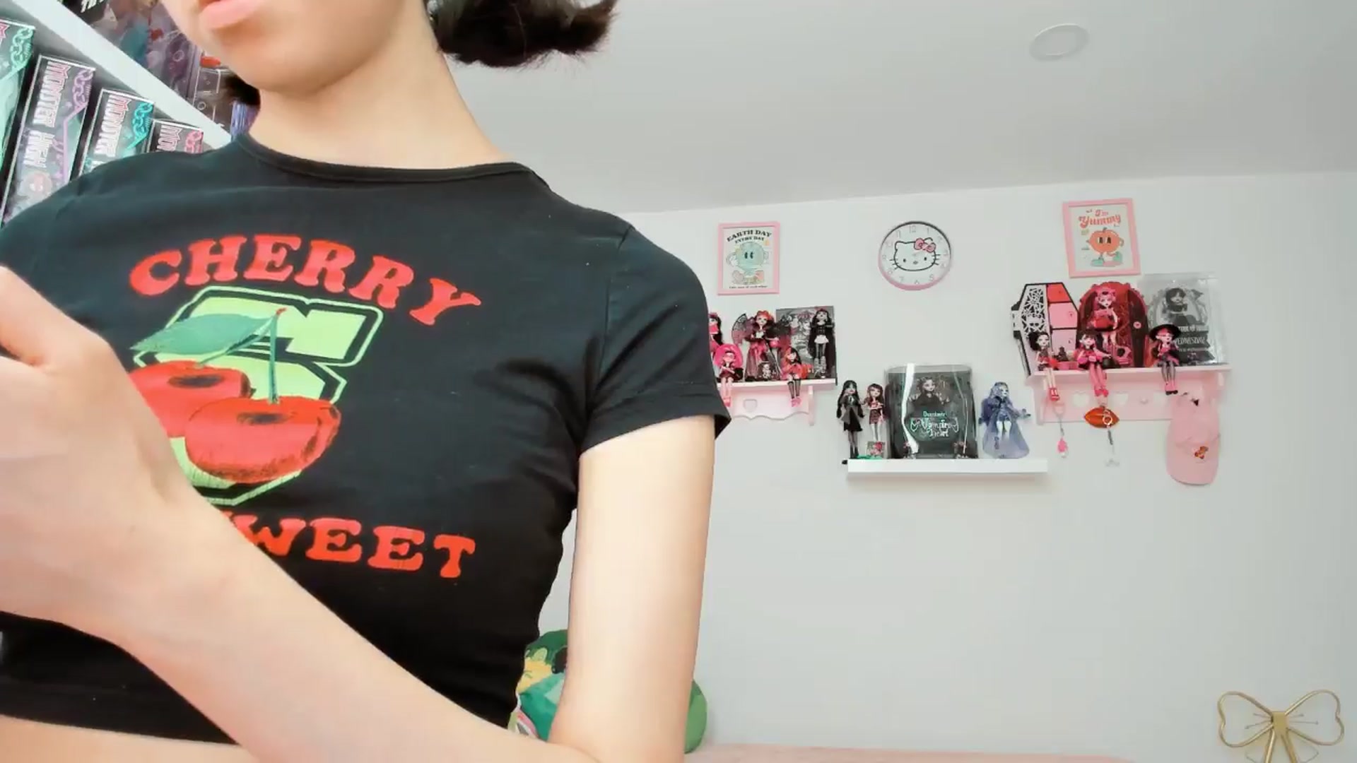 Gallery image thumbnail from Cherrycute666's myfreecams stream on, 11/07/2024, 22:09 image 14 of 20