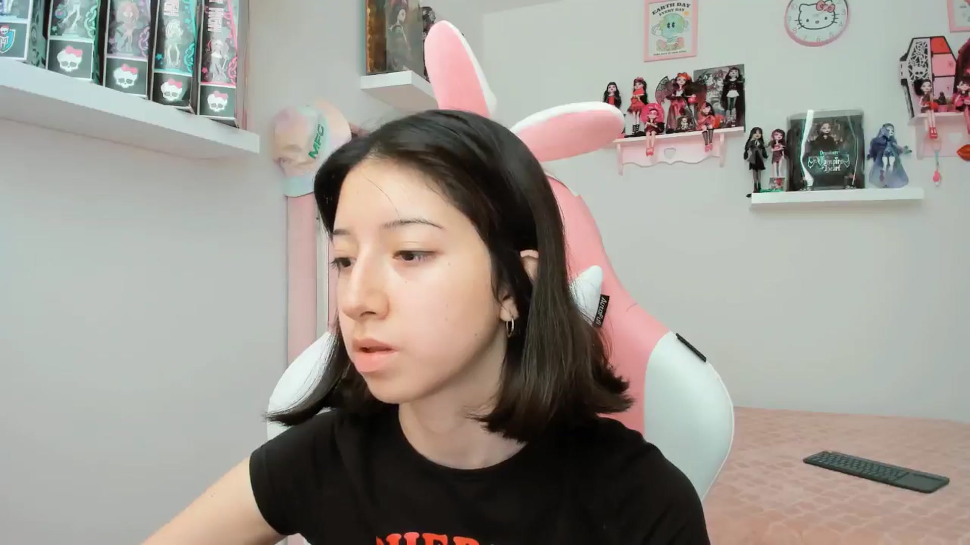 Gallery image thumbnail from Cherrycute666's myfreecams stream on, 11/07/2024, 22:09 image 15 of 20