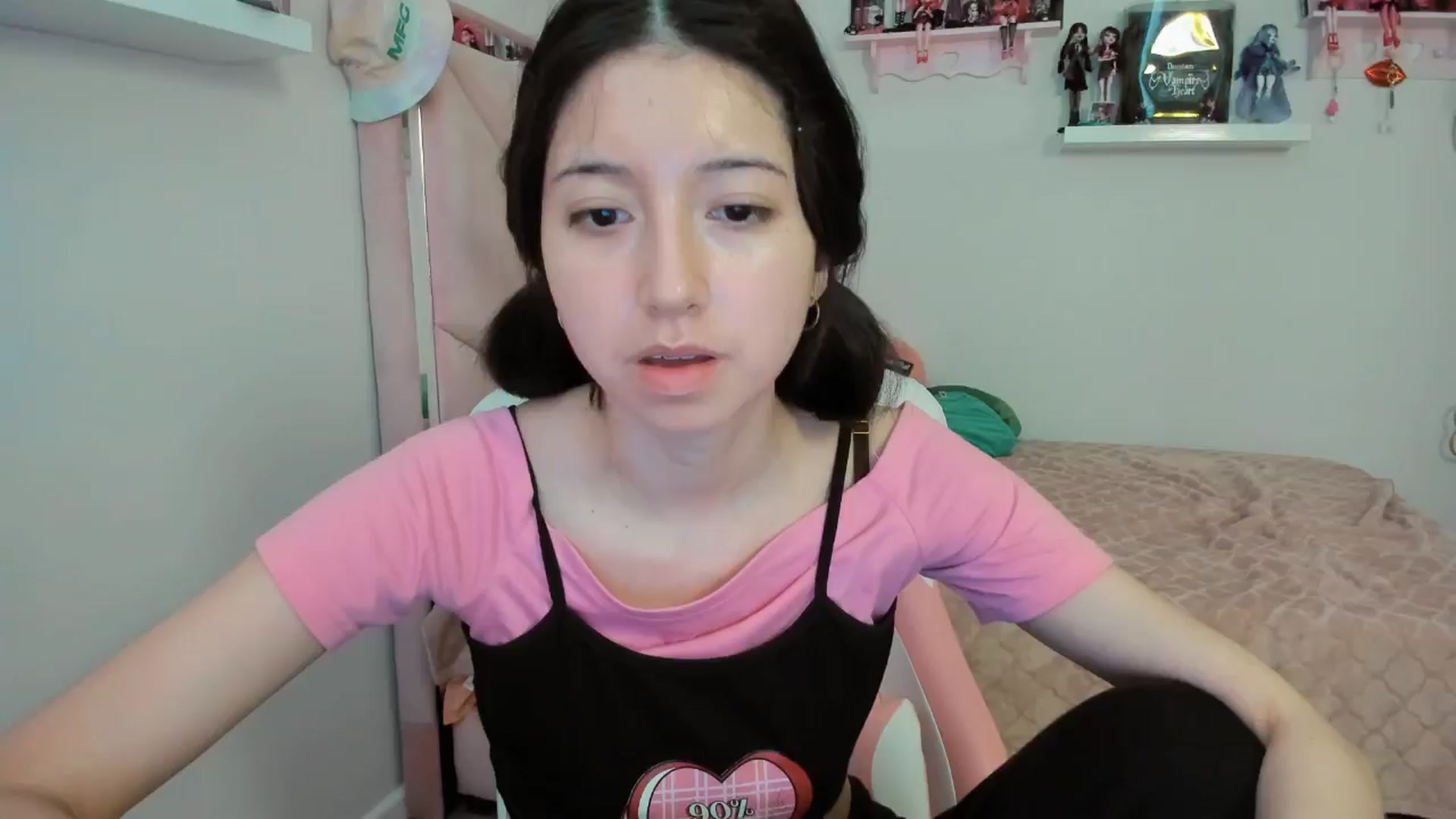 Gallery image thumbnail from Cherrycute666's myfreecams stream on, 11/09/2024, 24:02 image 10 of 20