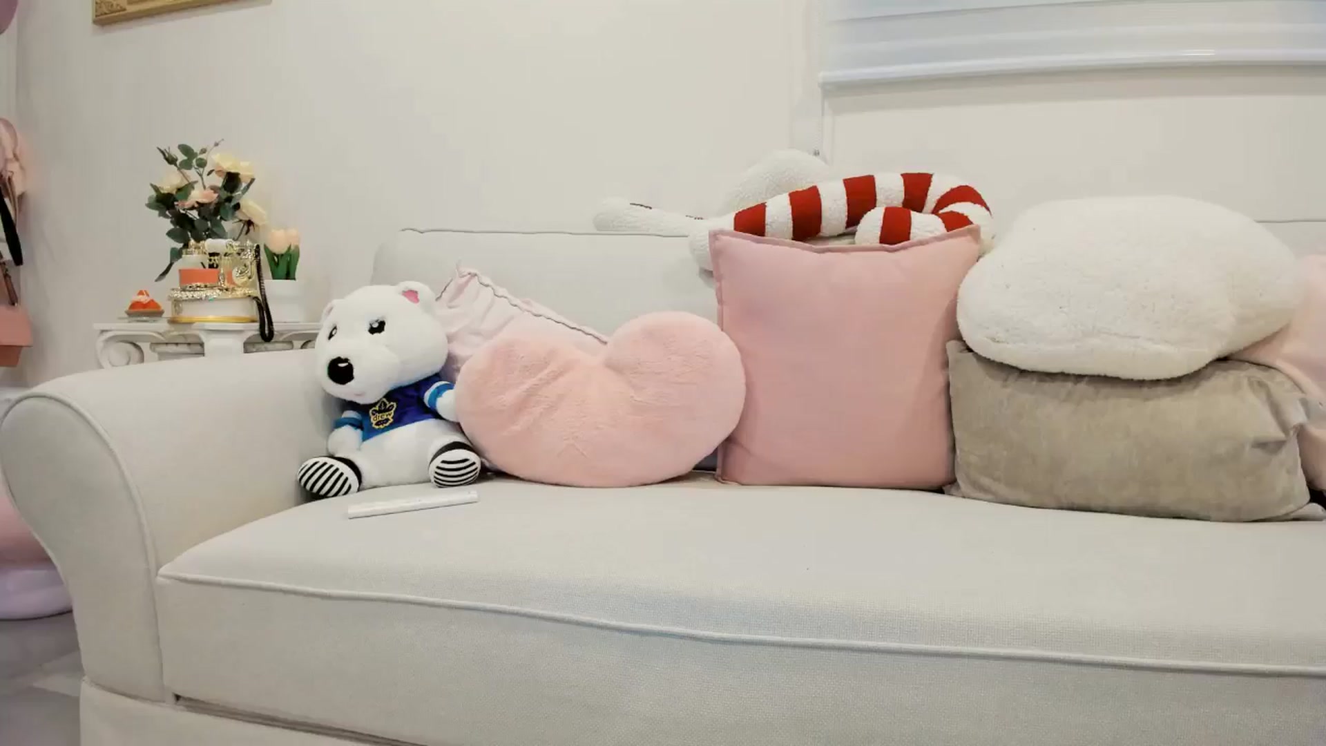 Gallery image thumbnail from Cherrycute666's myfreecams stream on, 11/09/2024, 09:48 image 11 of 20