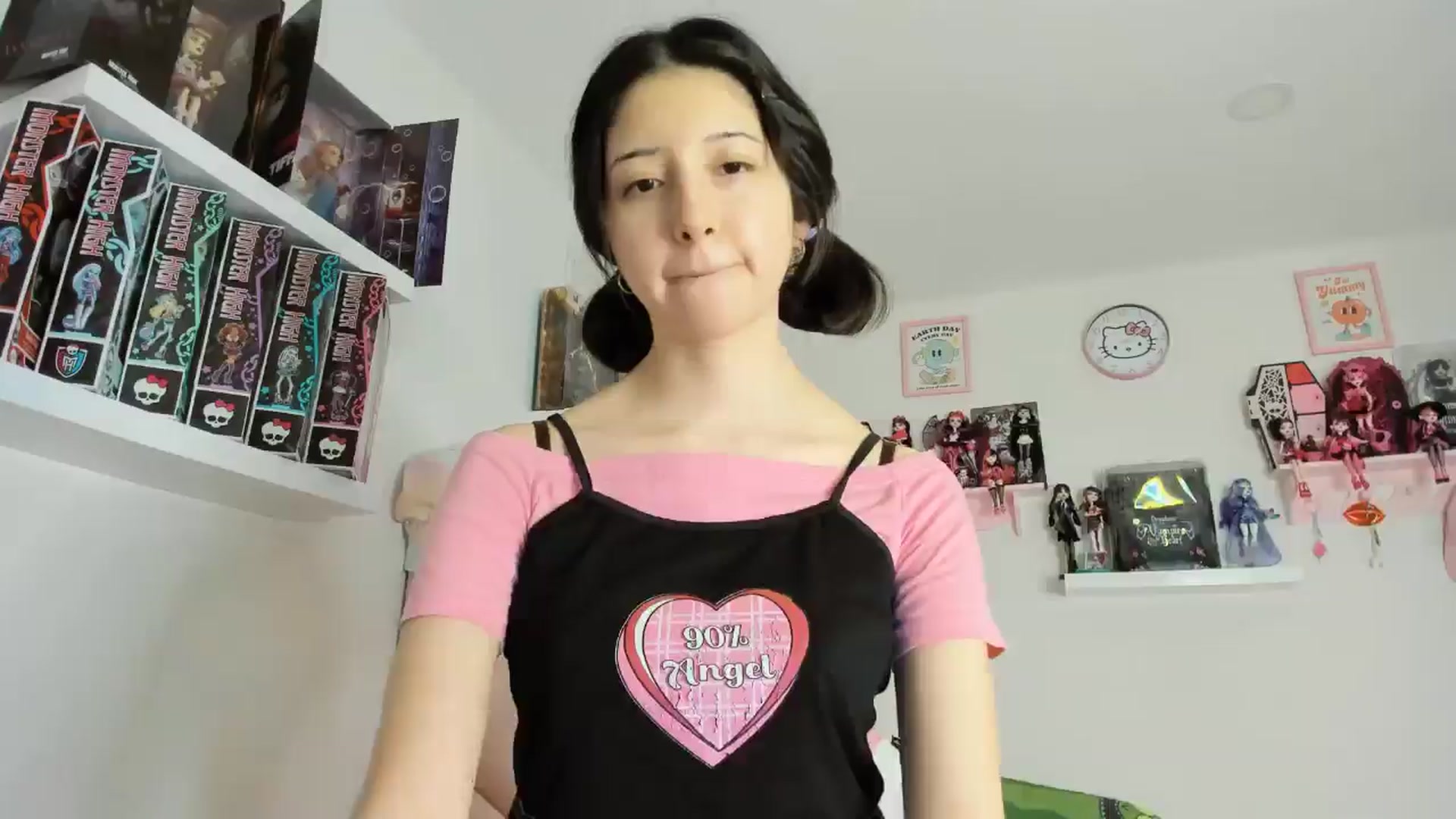 Gallery image thumbnail from Cherrycute666's myfreecams stream on, 11/09/2024, 10:49 image 19 of 20