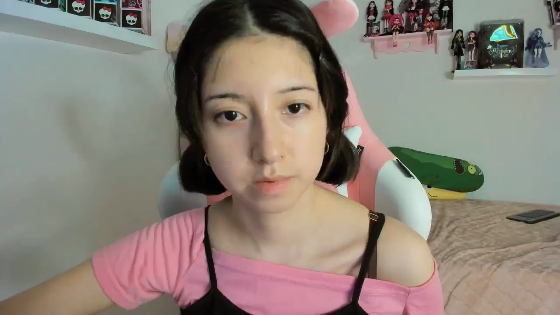 Gallery image thumbnail from Cherrycute666's myfreecams stream on, 11/09/2024, 11:21 image 5 of 20