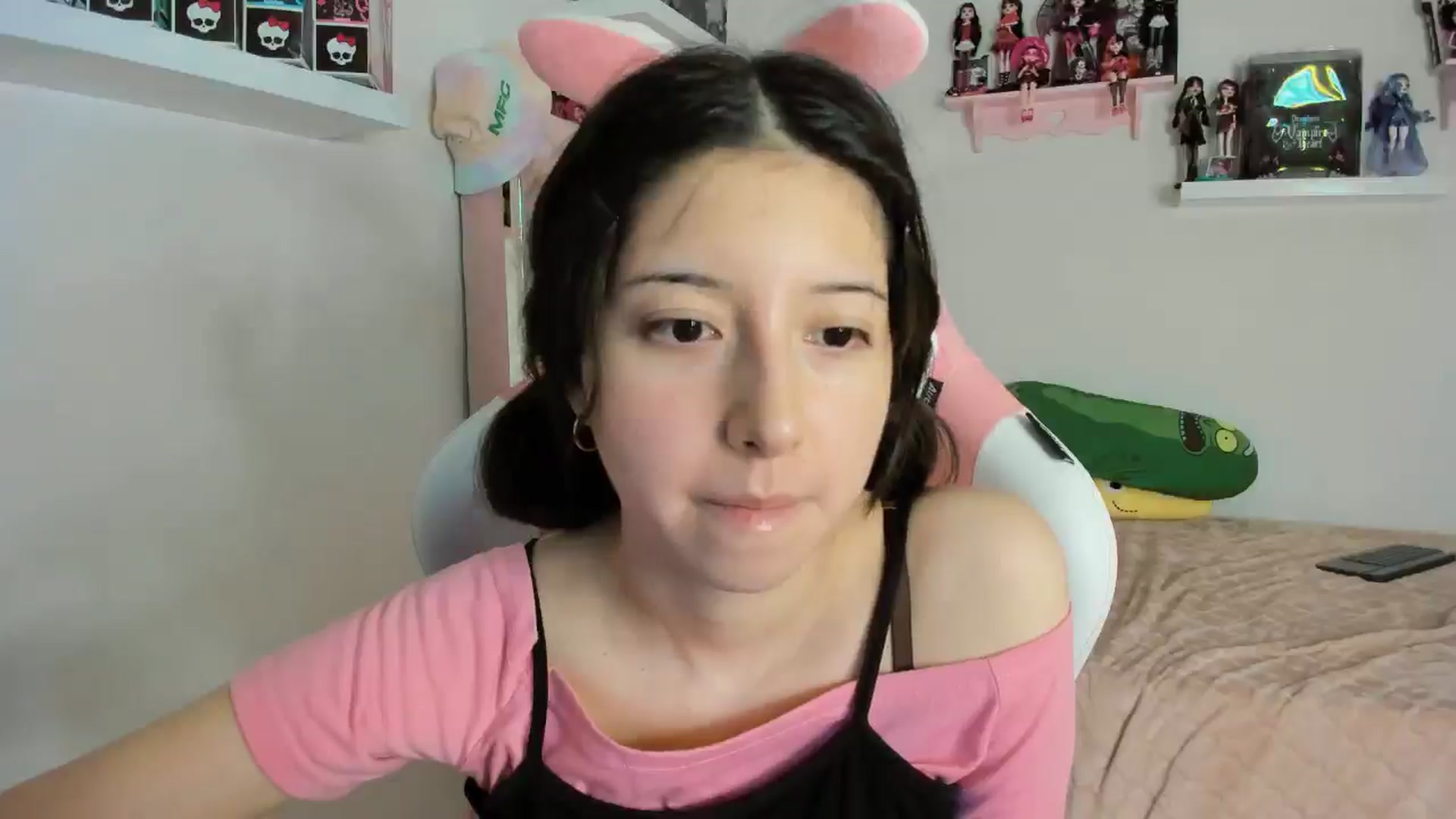 Gallery image thumbnail from Cherrycute666's myfreecams stream on, 11/09/2024, 11:21 image 6 of 20