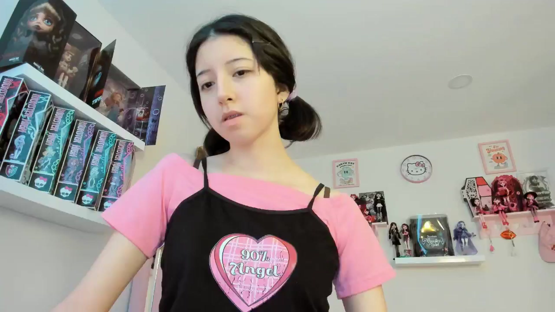 Gallery image thumbnail from Cherrycute666's myfreecams stream on, 11/09/2024, 14:53 image 10 of 20