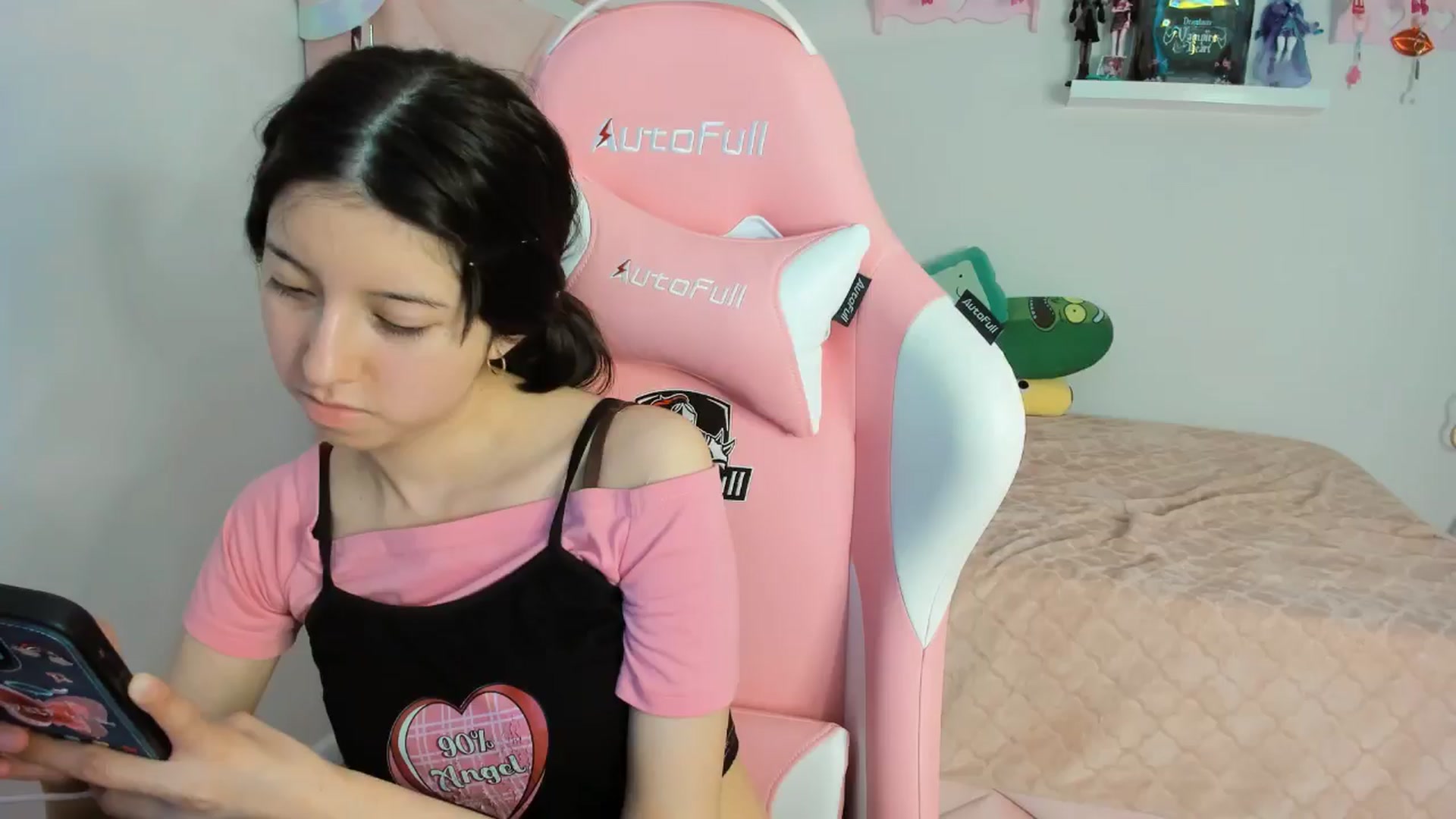 Gallery image thumbnail from Cherrycute666's myfreecams stream on, 11/09/2024, 14:53 image 2 of 20
