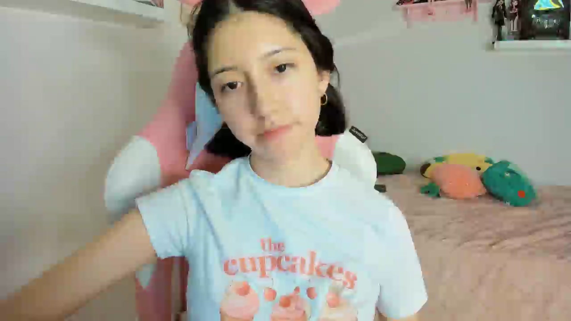 Gallery image thumbnail from Cherrycute666's myfreecams stream on, 11/10/2024, 05:09 image 7 of 20
