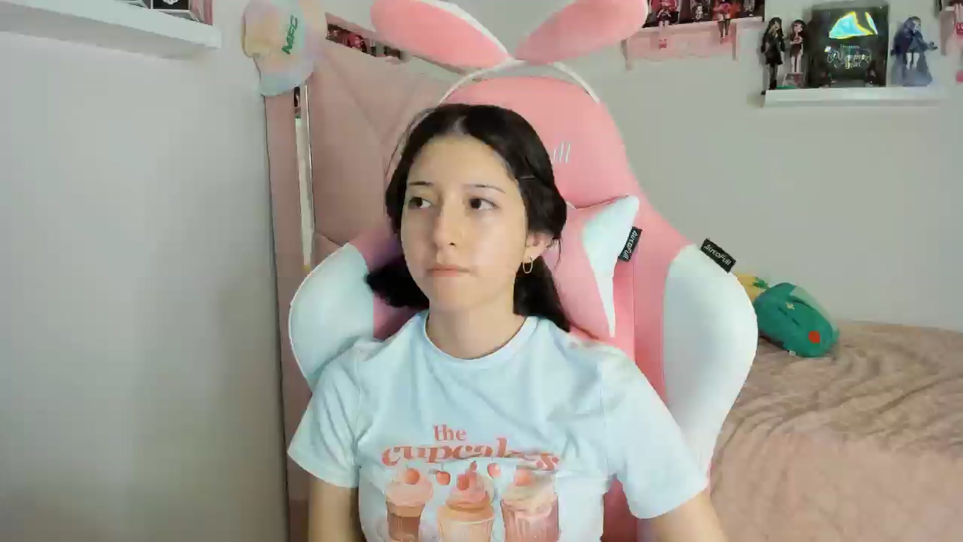 Gallery image thumbnail from Cherrycute666's myfreecams stream on, 11/10/2024, 05:47 image 14 of 20