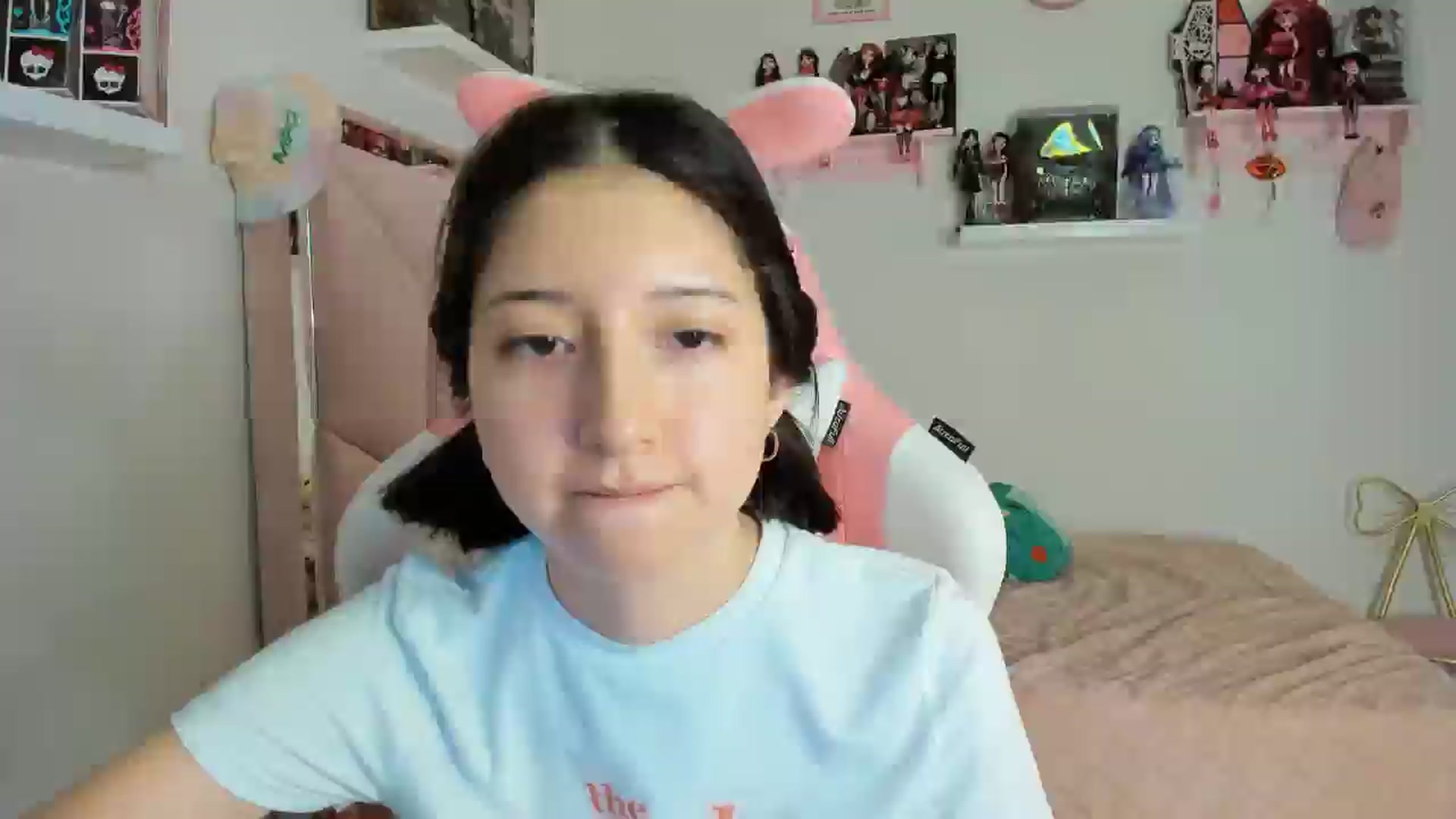 Gallery image thumbnail from Cherrycute666's myfreecams stream on, 11/10/2024, 05:47 image 8 of 20