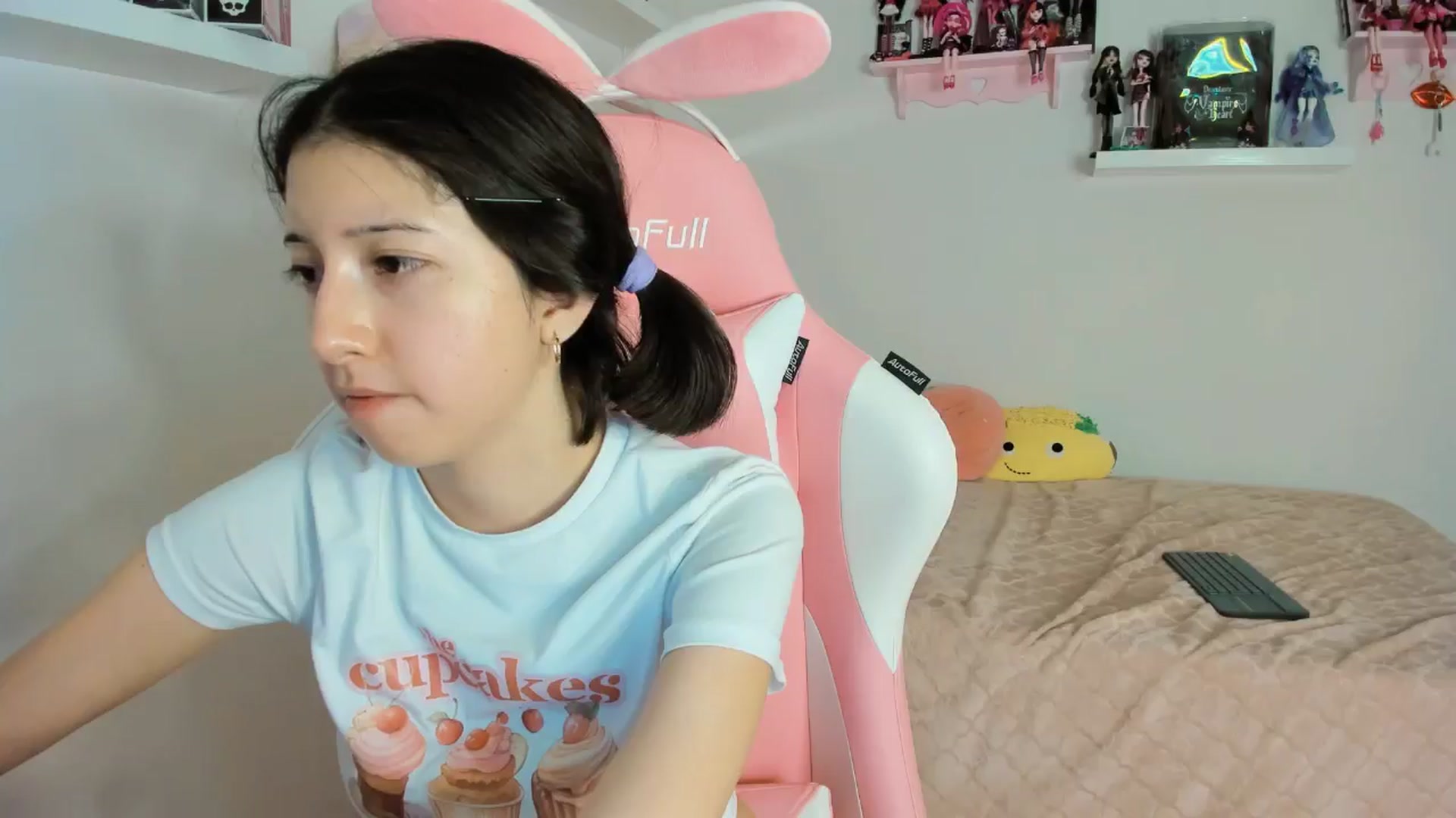 Gallery image thumbnail from Cherrycute666's myfreecams stream on, 11/10/2024, 11:54 image 6 of 20