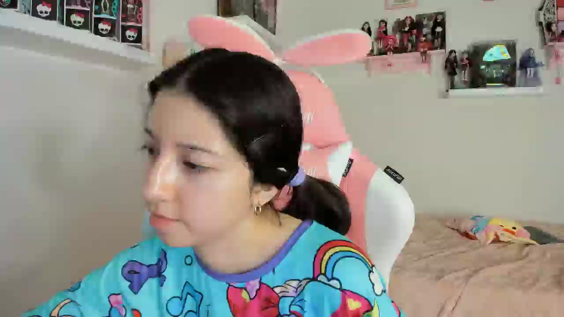 Gallery image thumbnail from Cherrycute666's myfreecams stream on, 11/11/2024, 02:10 image 20 of 20