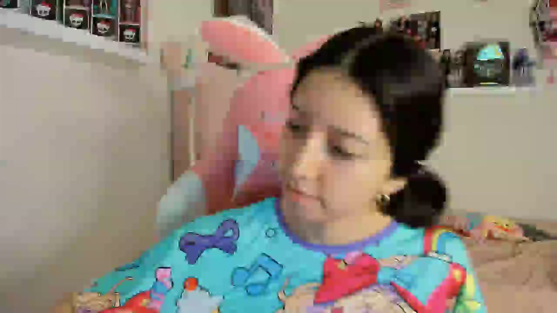 Gallery image thumbnail from Cherrycute666's myfreecams stream on, 11/11/2024, 02:10 image 10 of 20