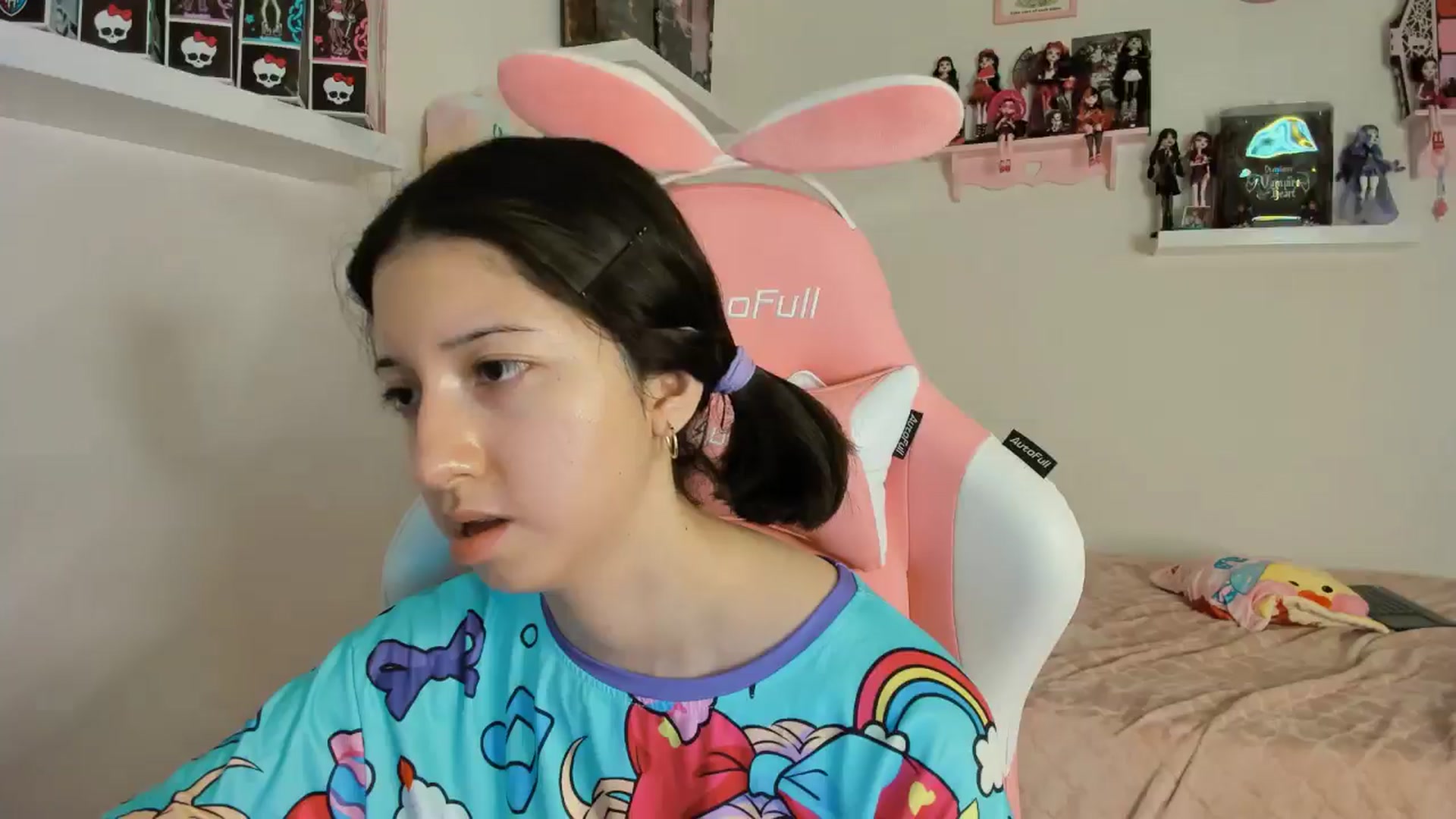 Gallery image thumbnail from Cherrycute666's myfreecams stream on, 11/11/2024, 02:10 image 18 of 20