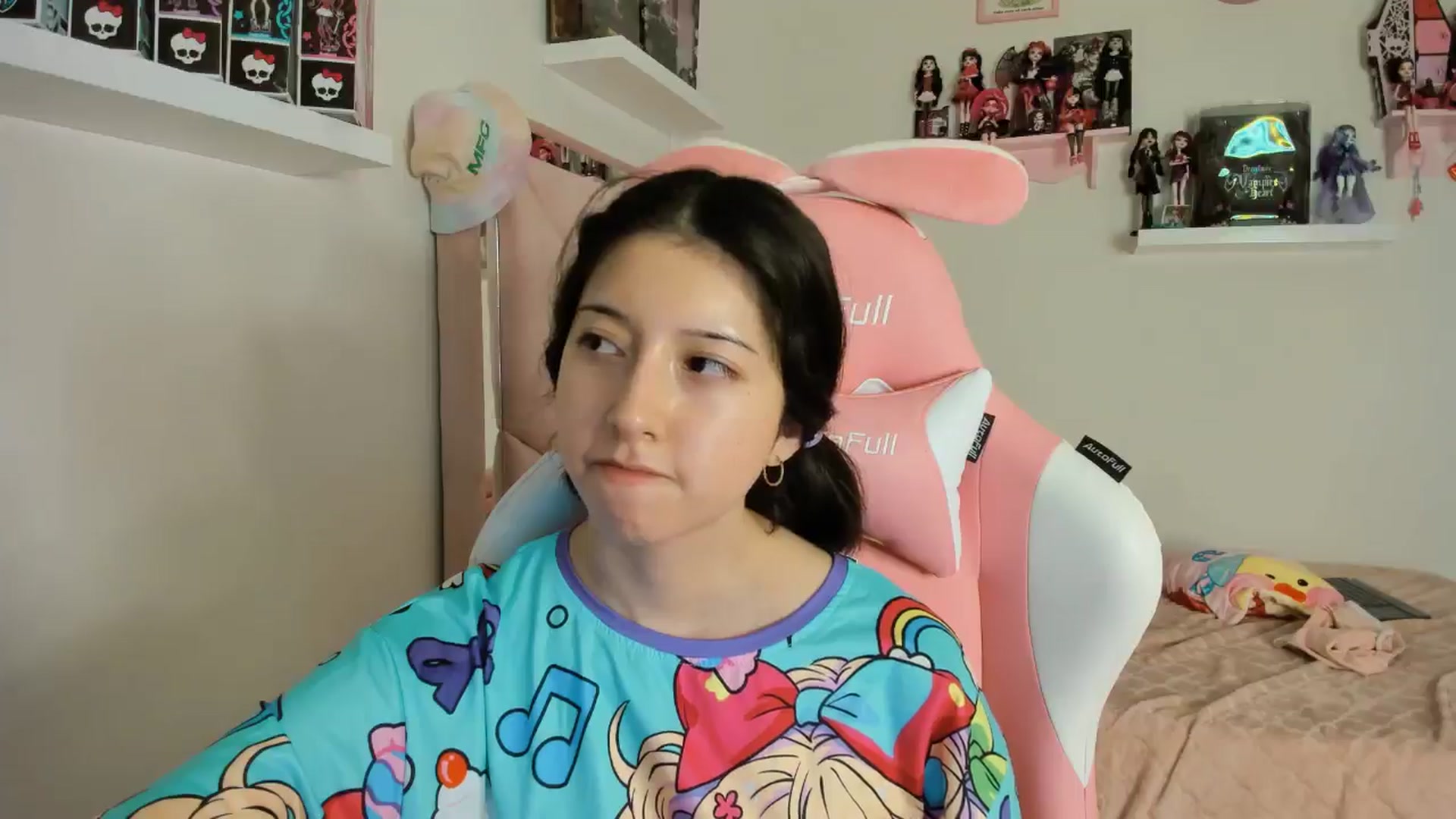 Gallery image thumbnail from Cherrycute666's myfreecams stream on, 11/11/2024, 07:34 image 20 of 20
