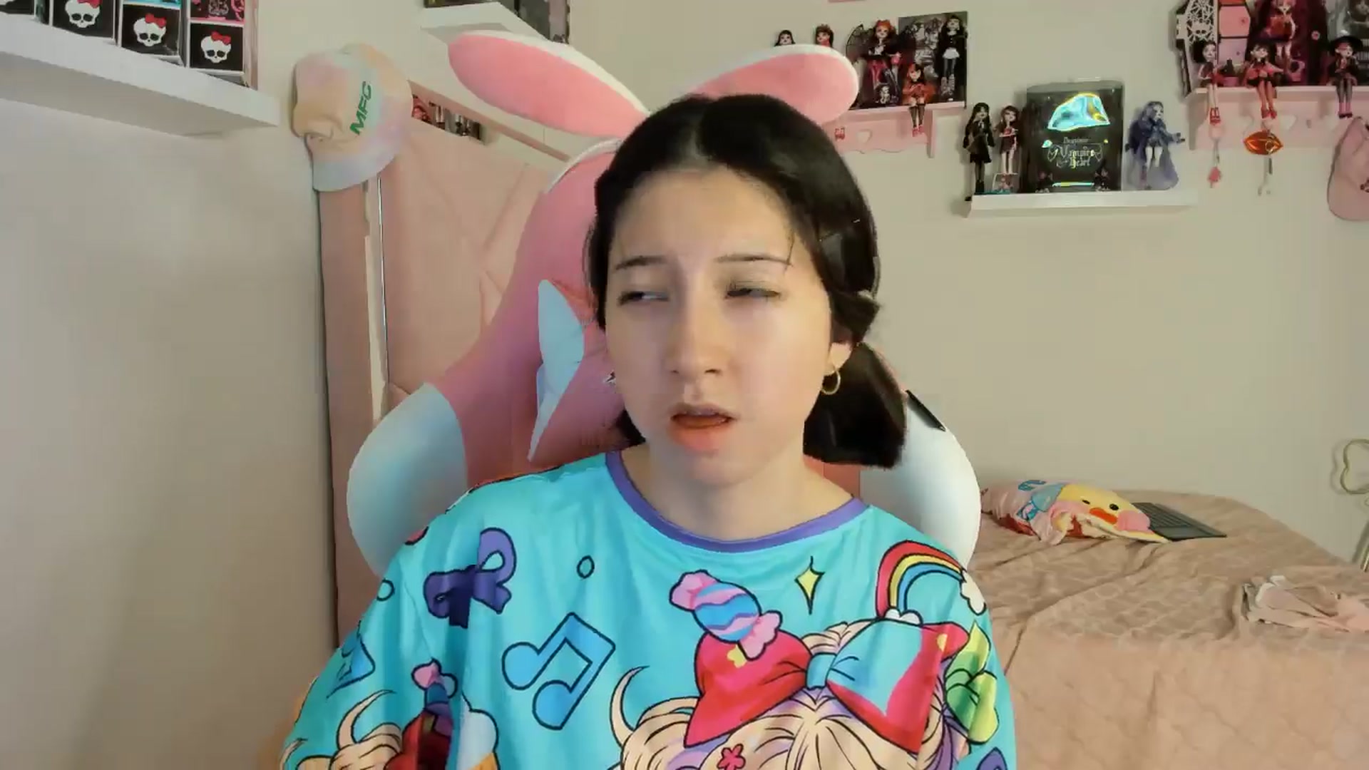 Gallery image thumbnail from Cherrycute666's myfreecams stream on, 11/11/2024, 07:34 image 3 of 20