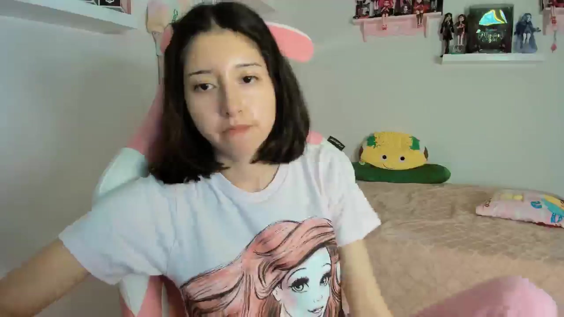 Gallery image thumbnail from Cherrycute666's myfreecams stream on, 11/12/2024, 06:16 image 16 of 20