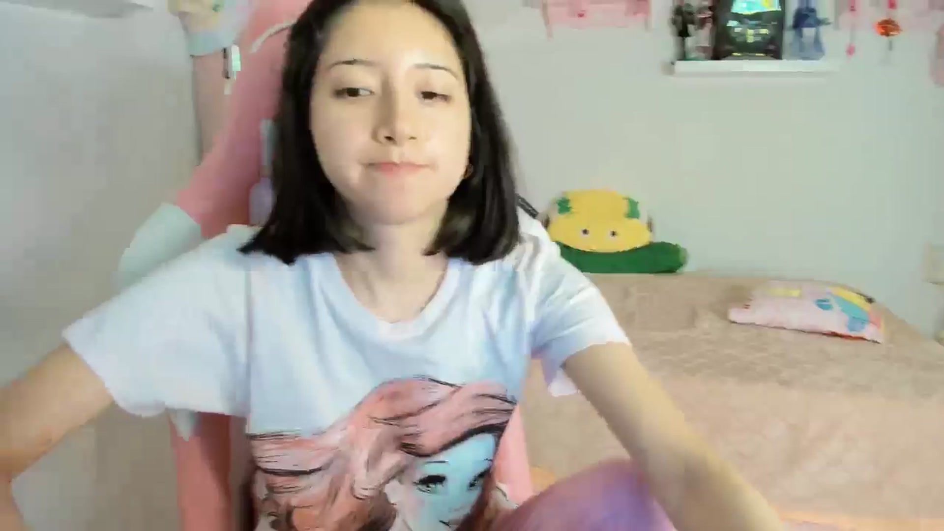 Gallery image thumbnail from Cherrycute666's myfreecams stream on, 11/12/2024, 06:16 image 4 of 20
