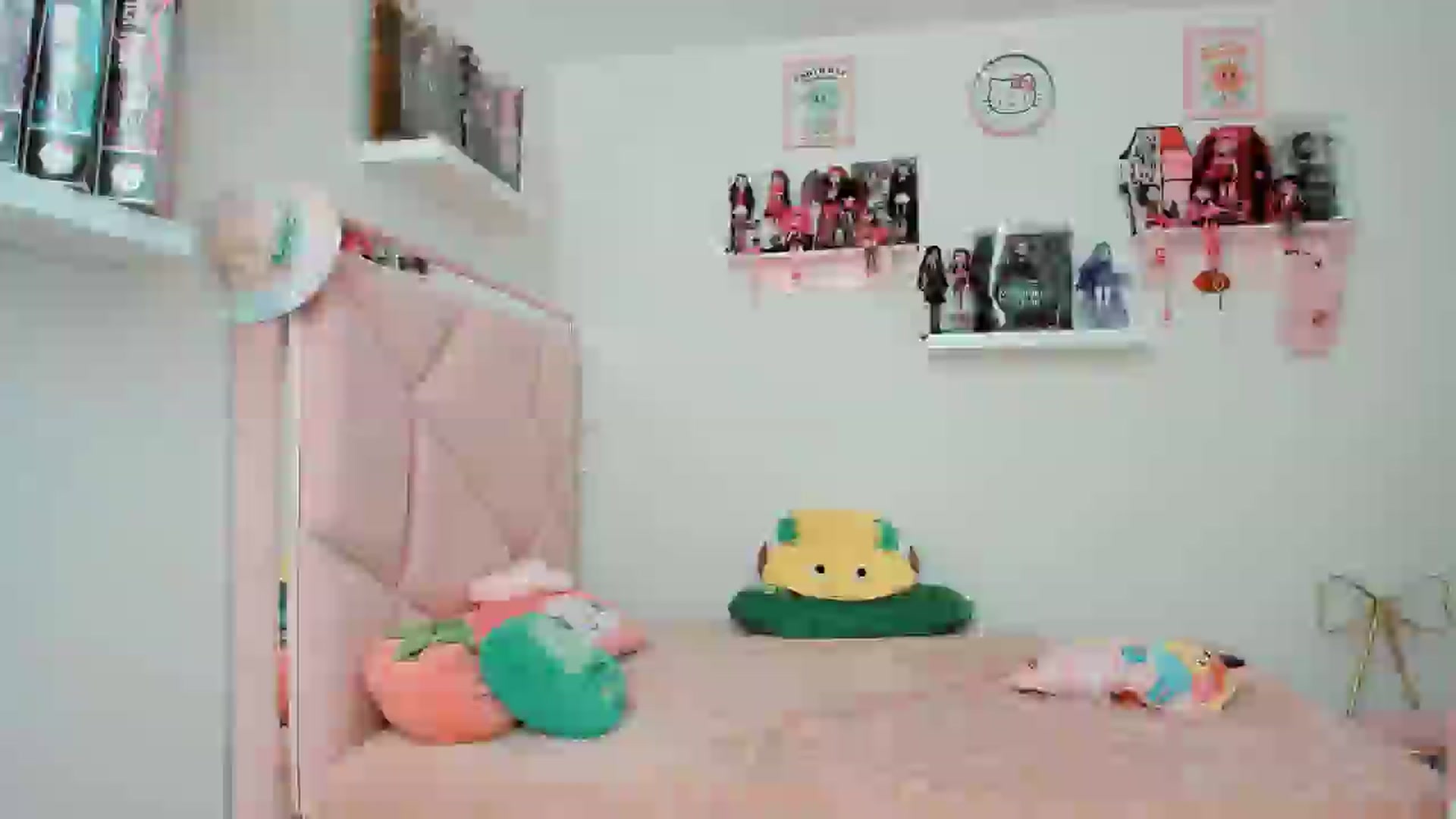 Gallery image thumbnail from Cherrycute666's myfreecams stream on, 11/12/2024, 20:41 image 2 of 20