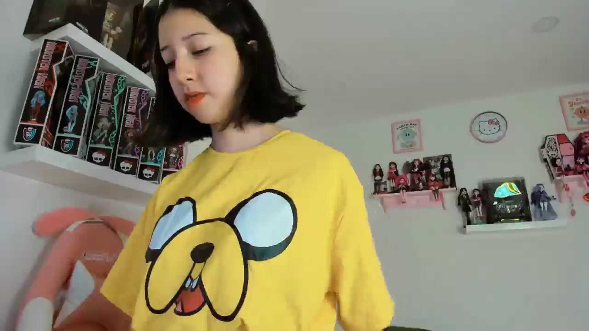 Gallery image thumbnail from Cherrycute666's myfreecams stream on, 11/13/2024, 05:28 image 2 of 20