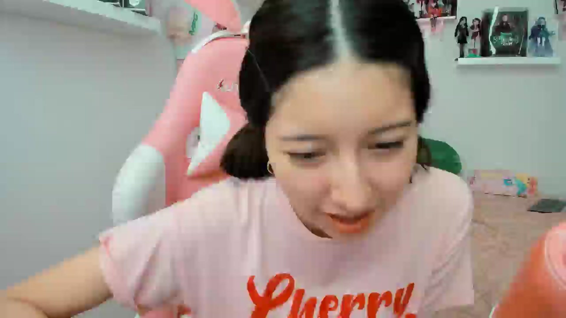 Gallery image thumbnail from Cherrycute666's myfreecams stream on, 11/13/2024, 21:12 image 20 of 20
