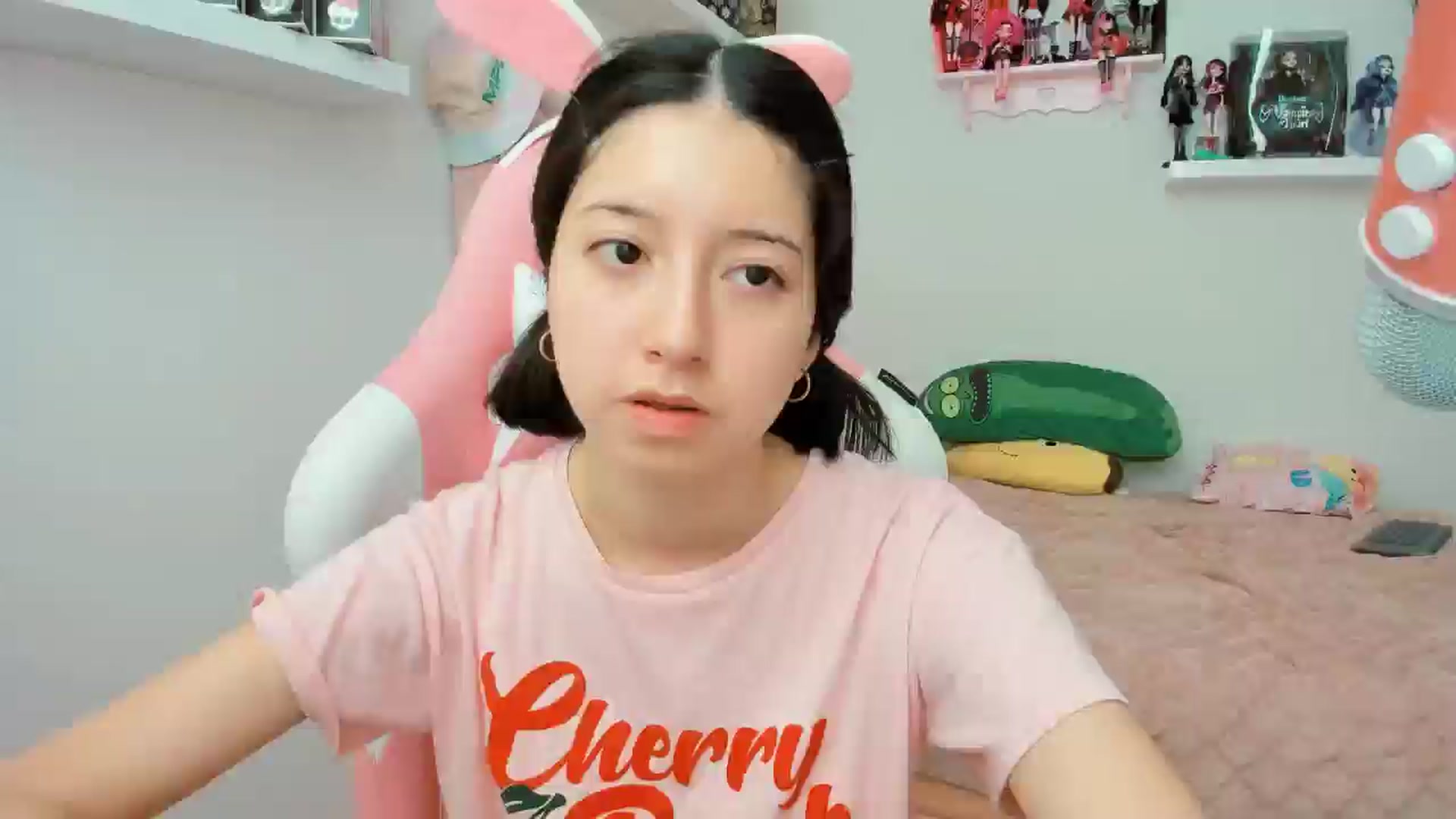 Gallery image thumbnail from Cherrycute666's myfreecams stream on, 11/13/2024, 21:56 image 2 of 20
