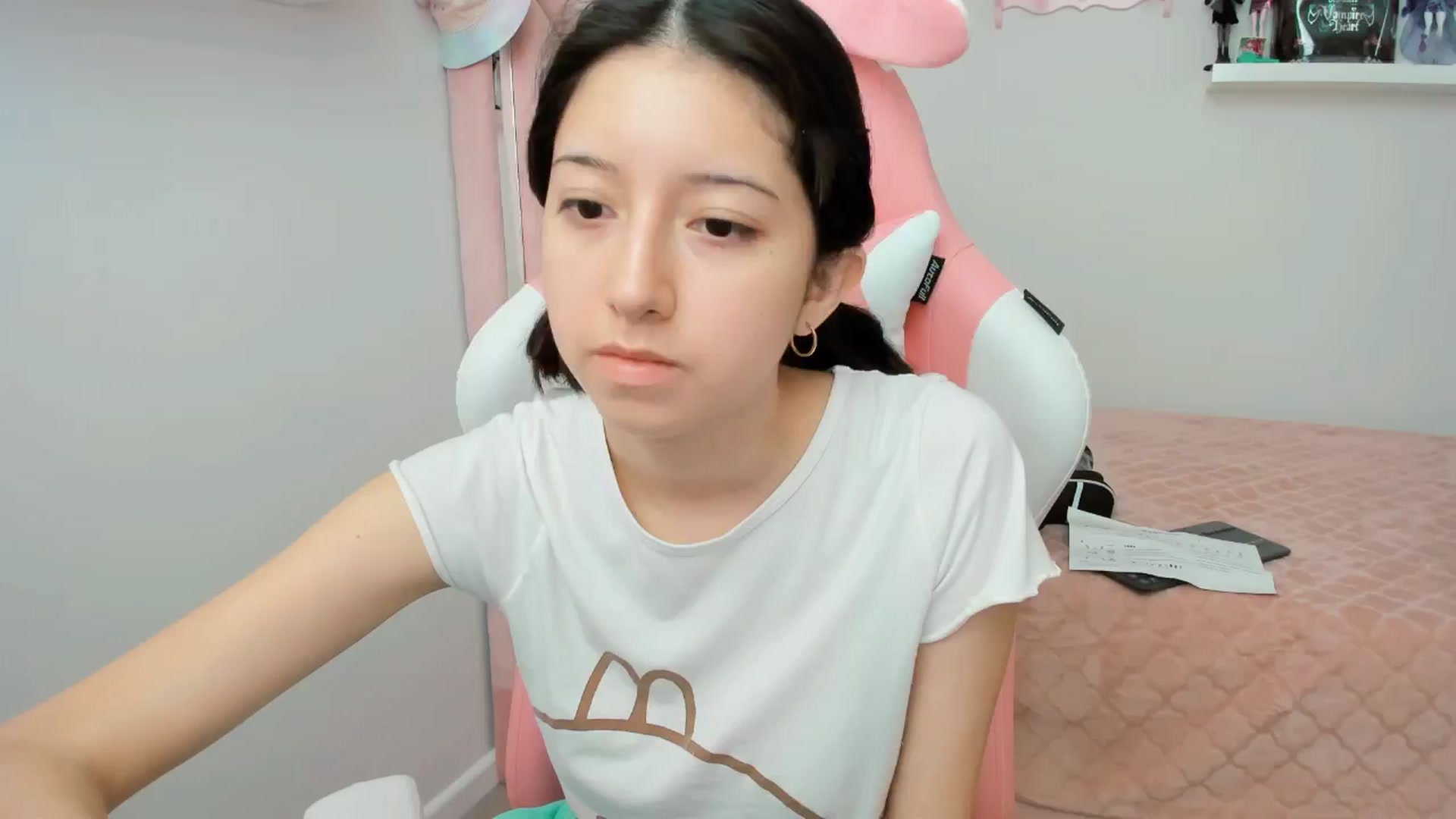 Gallery image thumbnail from Cherrycute666's myfreecams stream on, 11/14/2024, 22:38 image 10 of 20