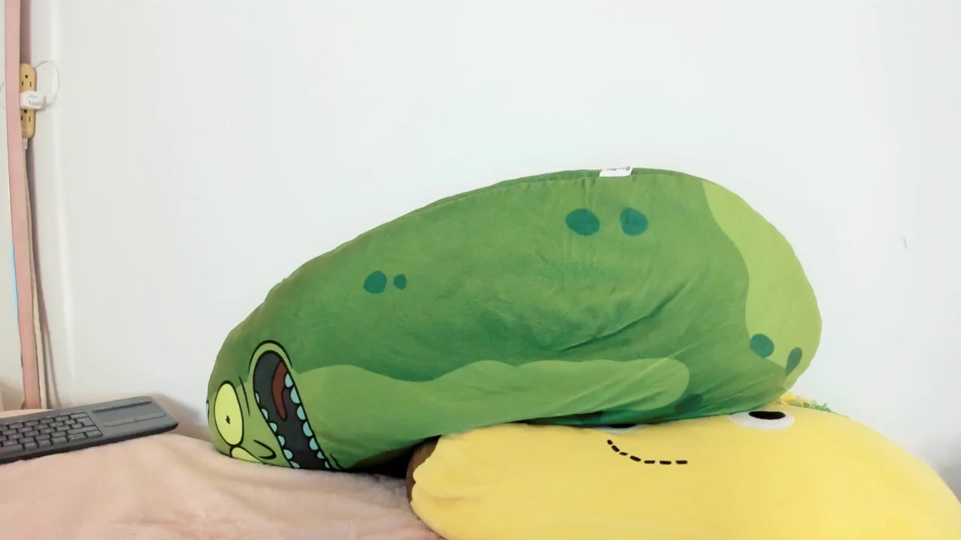 Gallery image thumbnail from Cherrycute666's myfreecams stream on, 11/15/2024, 05:21 image 15 of 20