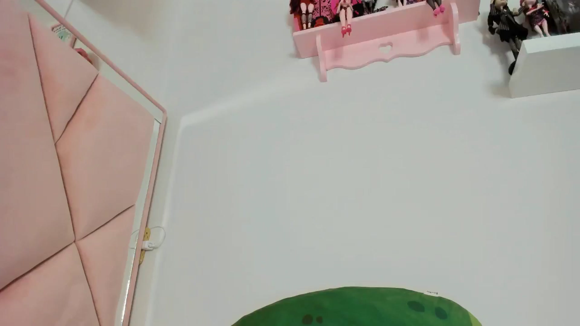 Gallery image thumbnail from Cherrycute666's myfreecams stream on, 11/15/2024, 09:21 image 13 of 20