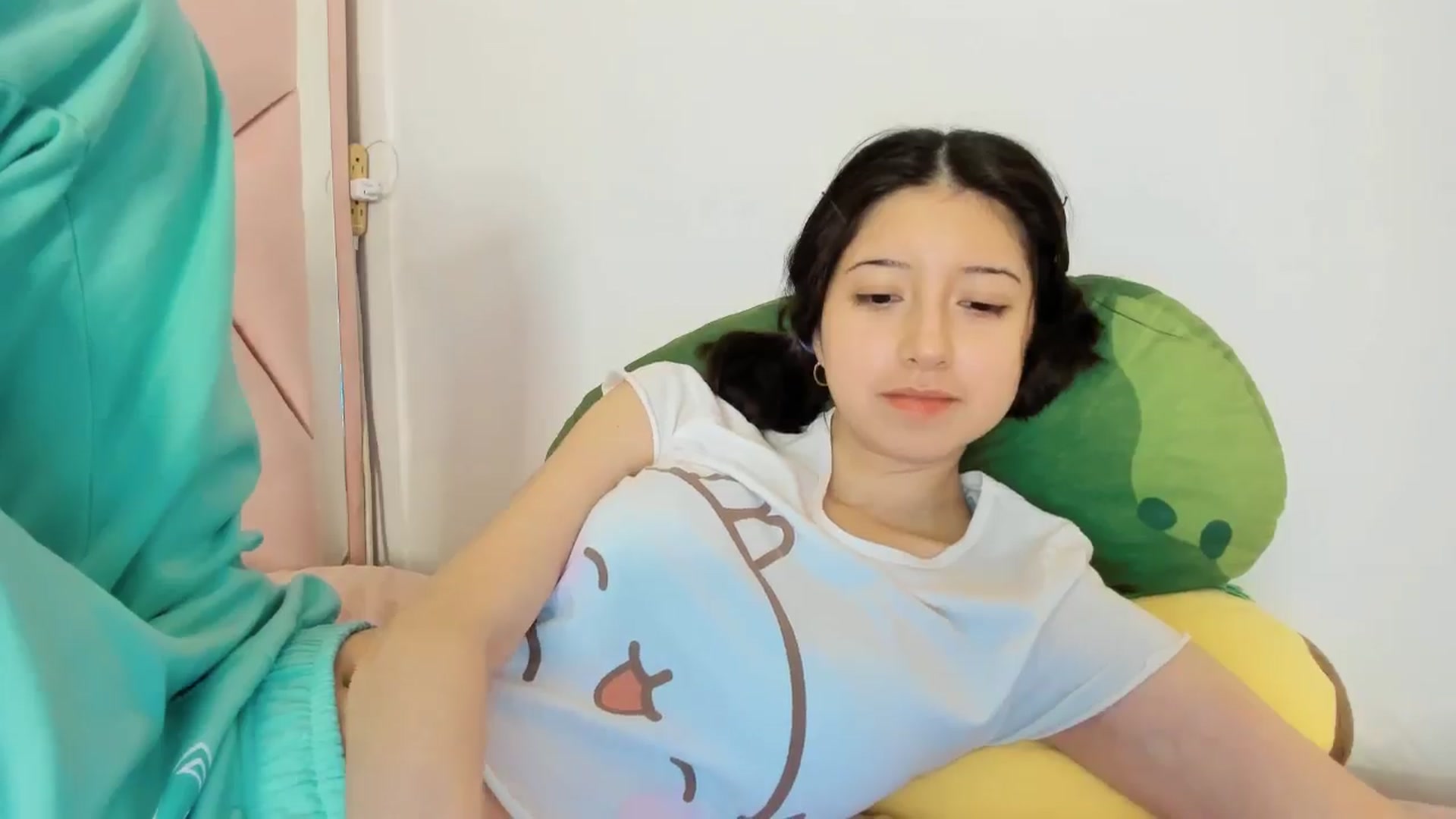 Gallery image thumbnail from Cherrycute666's myfreecams stream on, 11/15/2024, 09:33 image 2 of 20