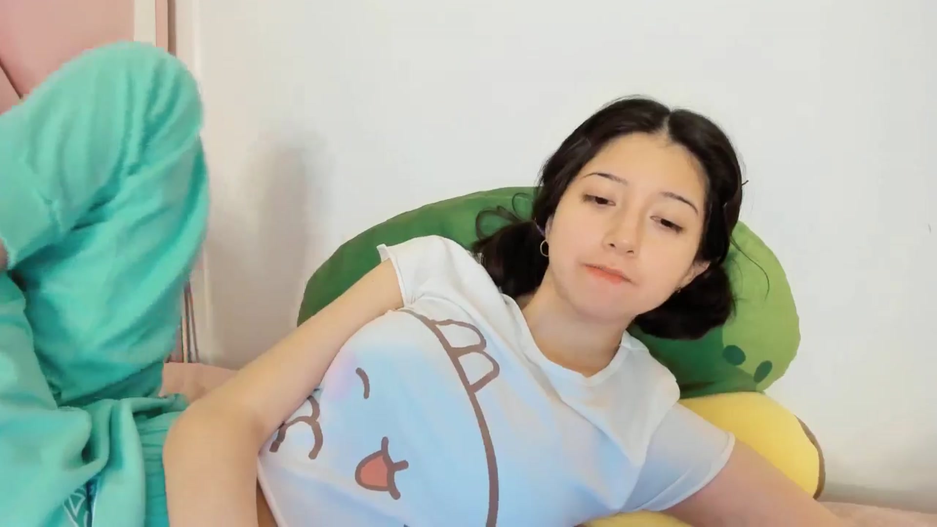 Gallery image thumbnail from Cherrycute666's myfreecams stream on, 11/15/2024, 09:33 image 13 of 20