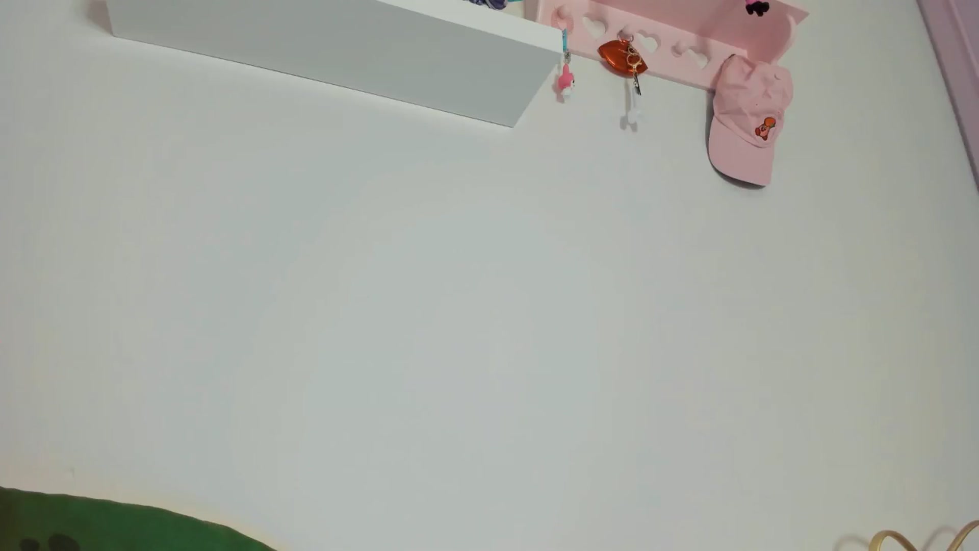 Gallery image thumbnail from Cherrycute666's myfreecams stream on, 11/16/2024, 08:25 image 6 of 20