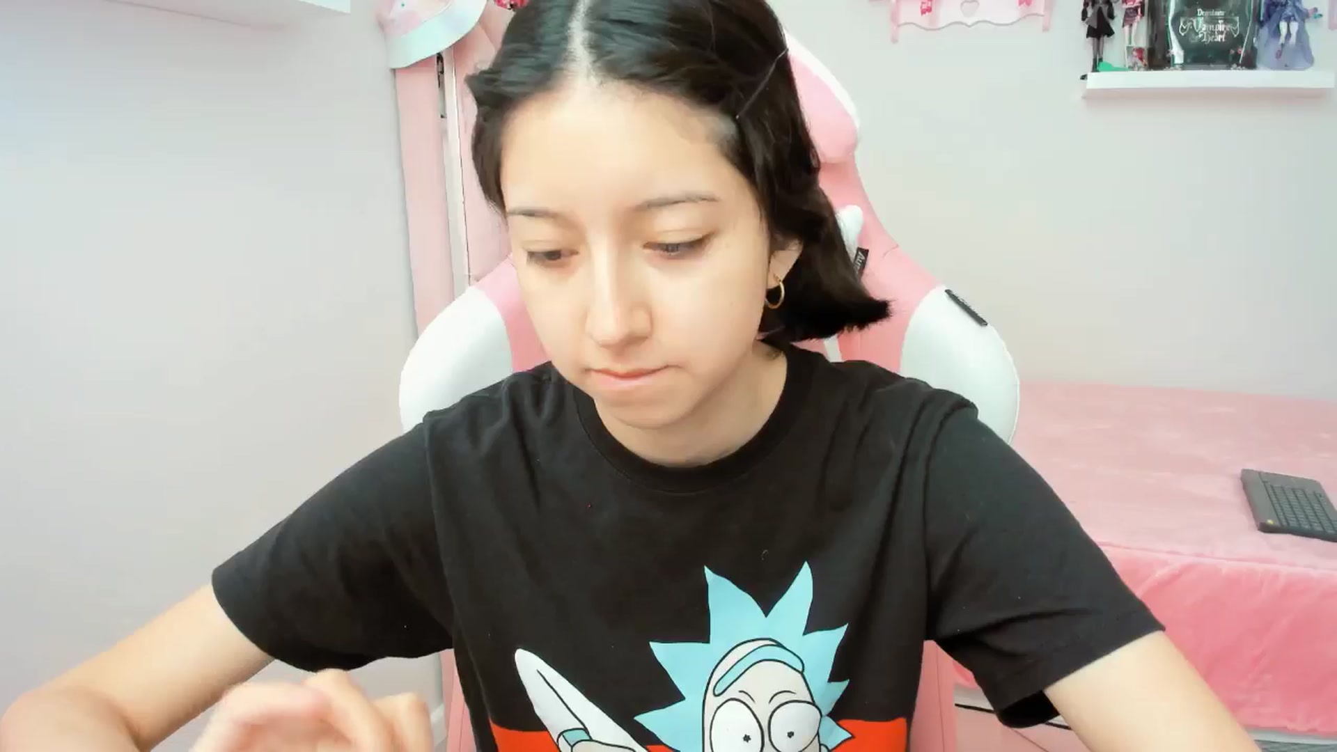 Gallery image thumbnail from Cherrycute666's myfreecams stream on, 11/21/2024, 19:44 image 4 of 20