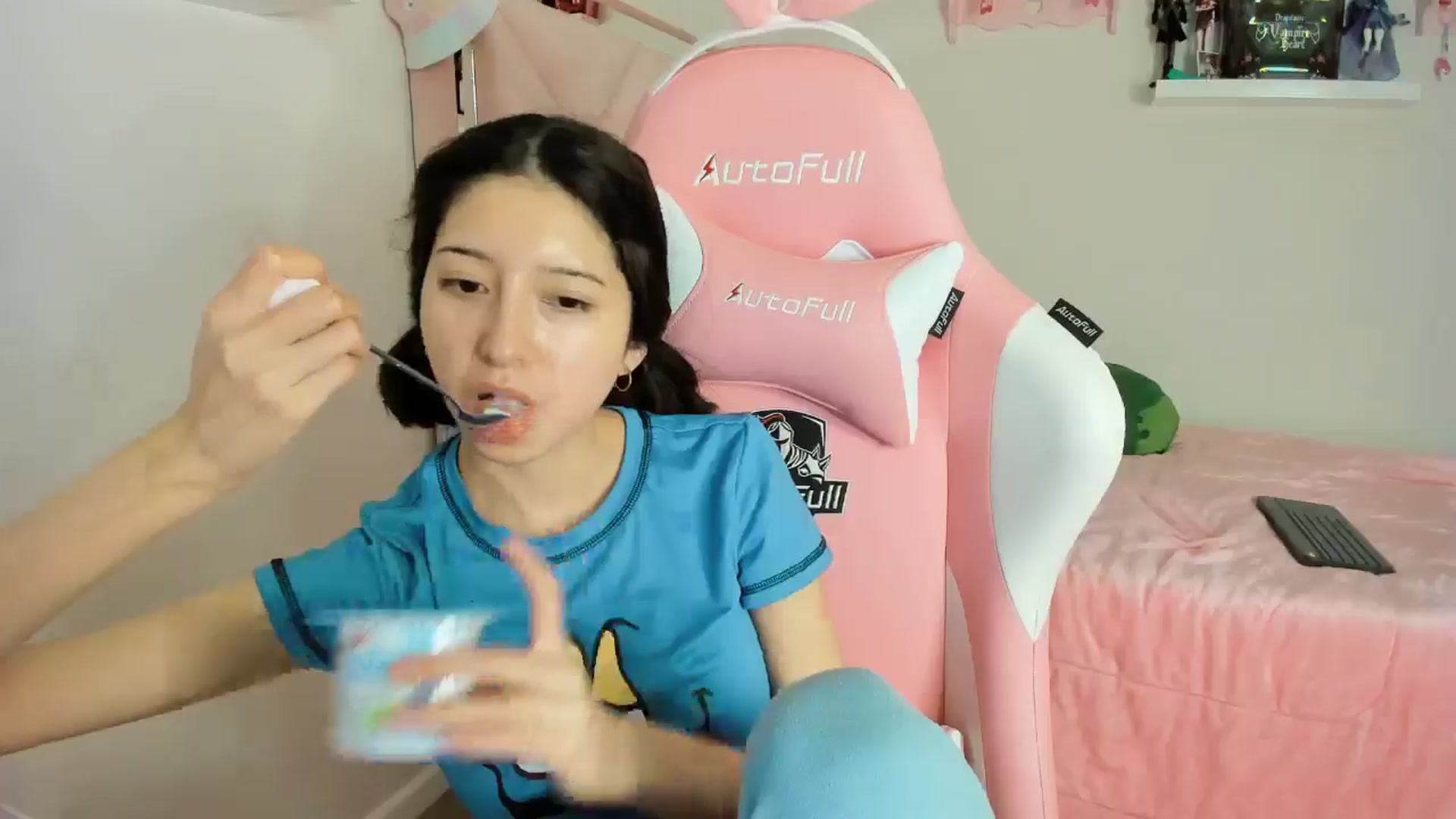 Gallery image thumbnail from Cherrycute666's myfreecams stream on, 11/24/2024, 06:22 image 11 of 20