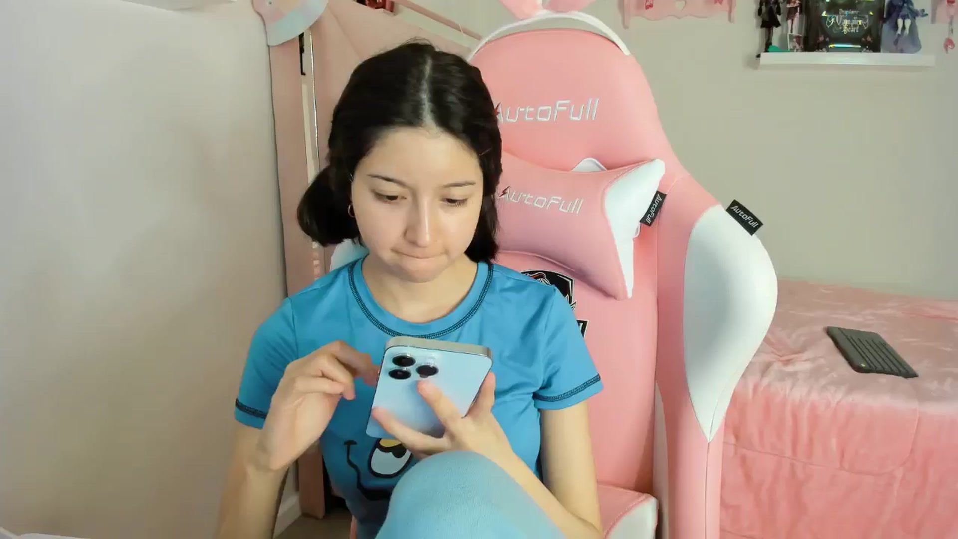 Gallery image thumbnail from Cherrycute666's myfreecams stream on, 11/24/2024, 06:22 image 10 of 20