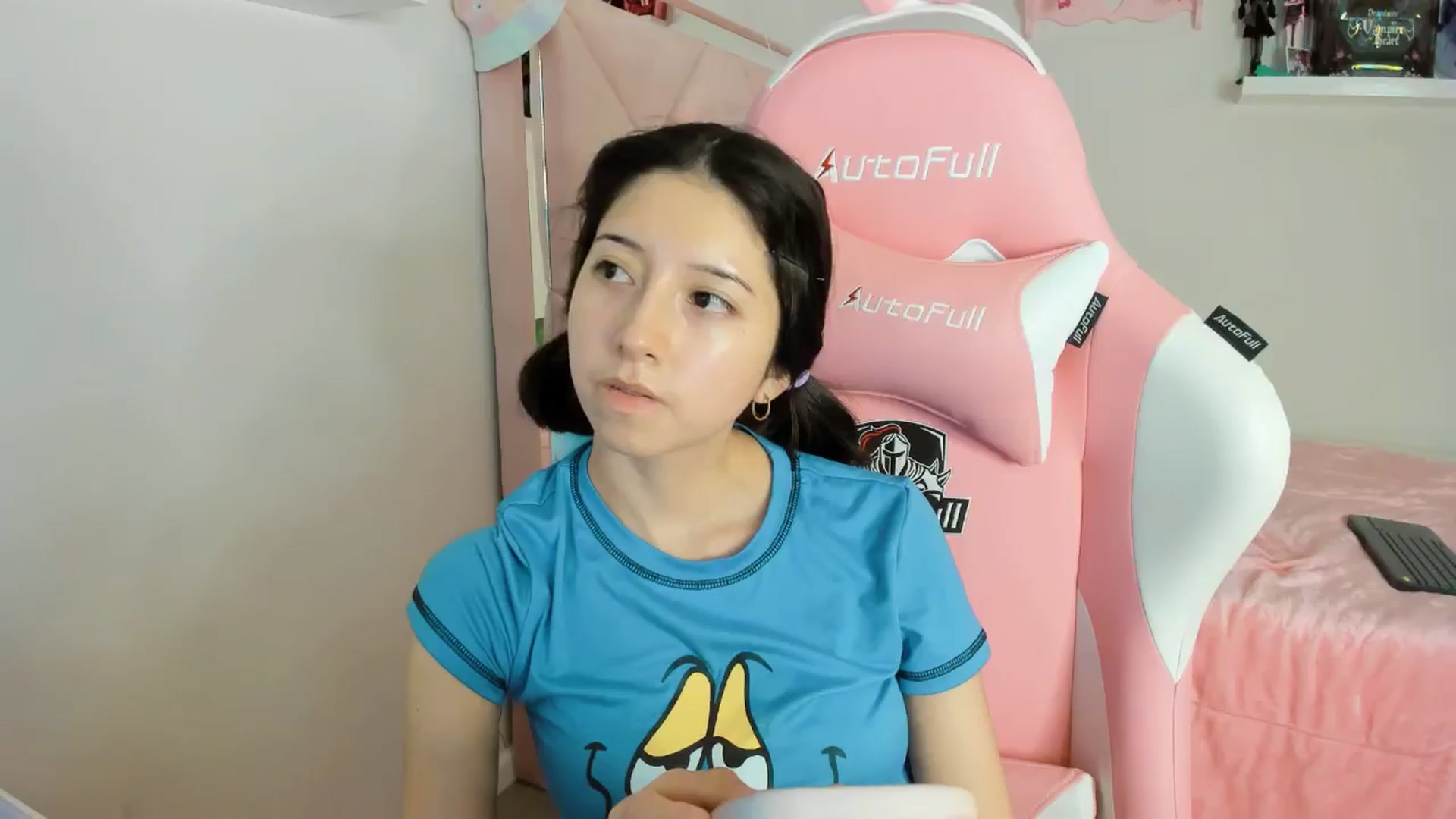 Gallery image thumbnail from Cherrycute666's myfreecams stream on, 11/24/2024, 06:22 image 15 of 20