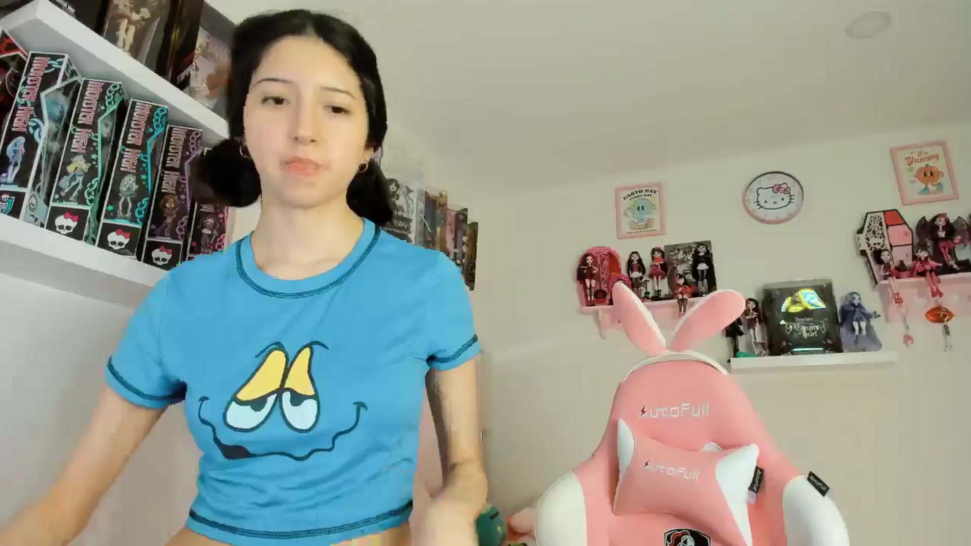 Gallery image thumbnail from Cherrycute666's myfreecams stream on, 11/24/2024, 06:22 image 8 of 20