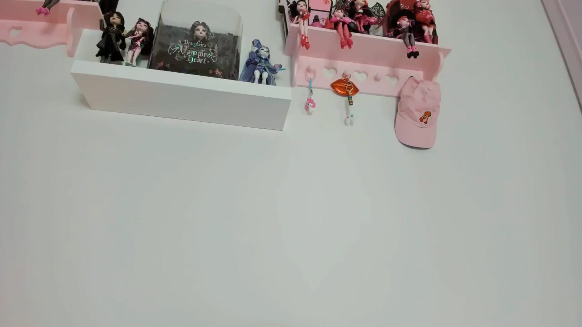 Gallery image thumbnail from Cherrycute666's myfreecams stream on, 11/24/2024, 10:57 image 7 of 20