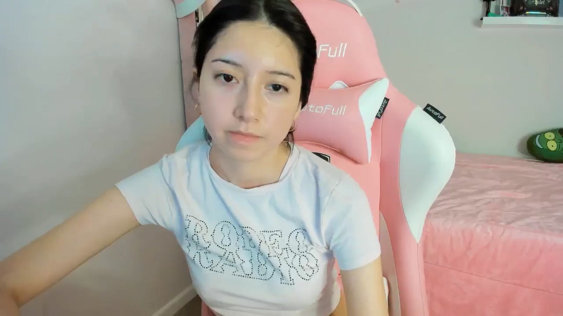 Gallery image thumbnail from Cherrycute666's myfreecams stream on, 11/24/2024, 10:57 image 14 of 20