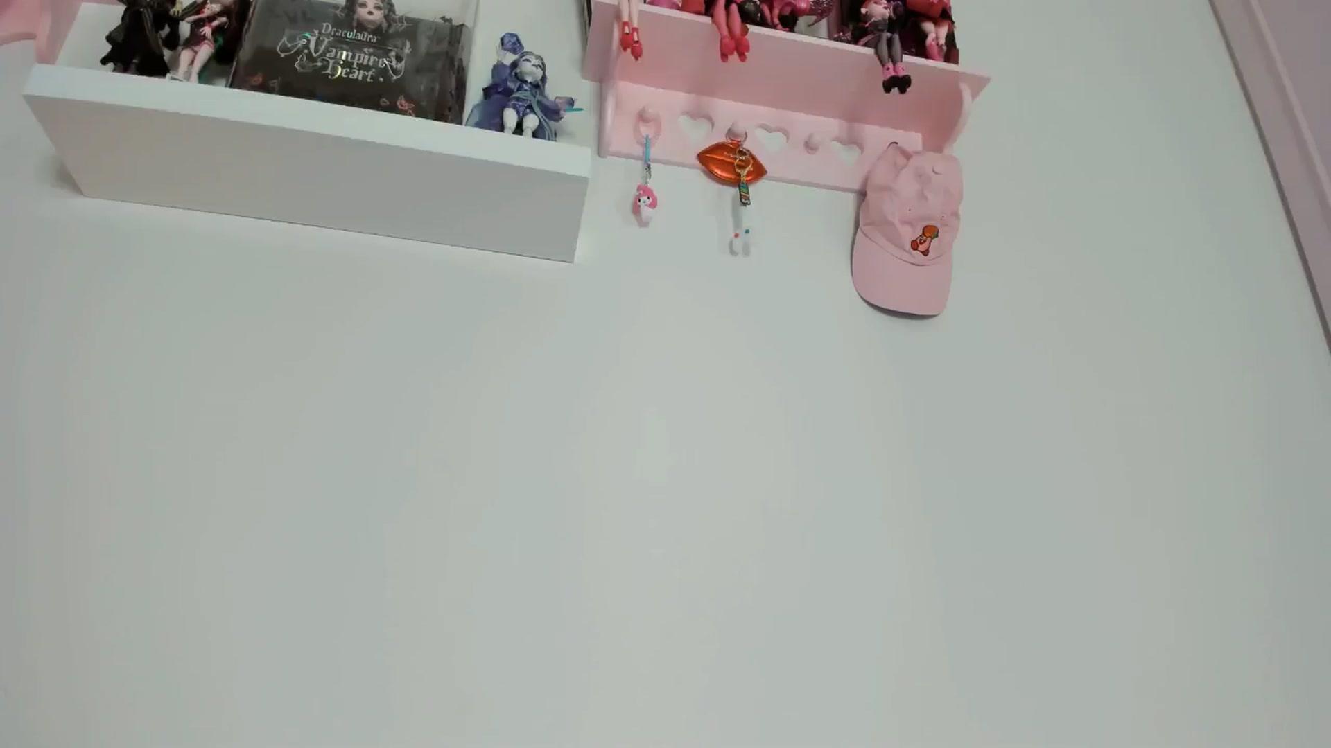 Gallery image thumbnail from Cherrycute666's myfreecams stream on, 11/24/2024, 10:57 image 6 of 20