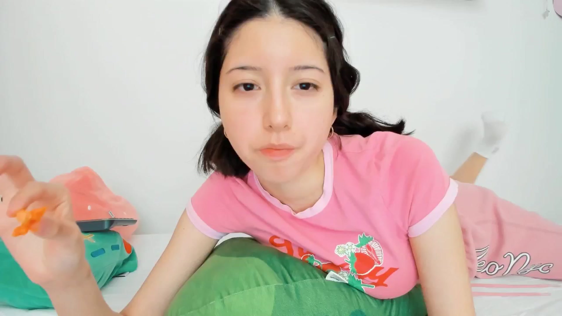 Gallery image thumbnail from Cherrycute666's myfreecams stream on, 11/26/2024, 23:52 image 2 of 20