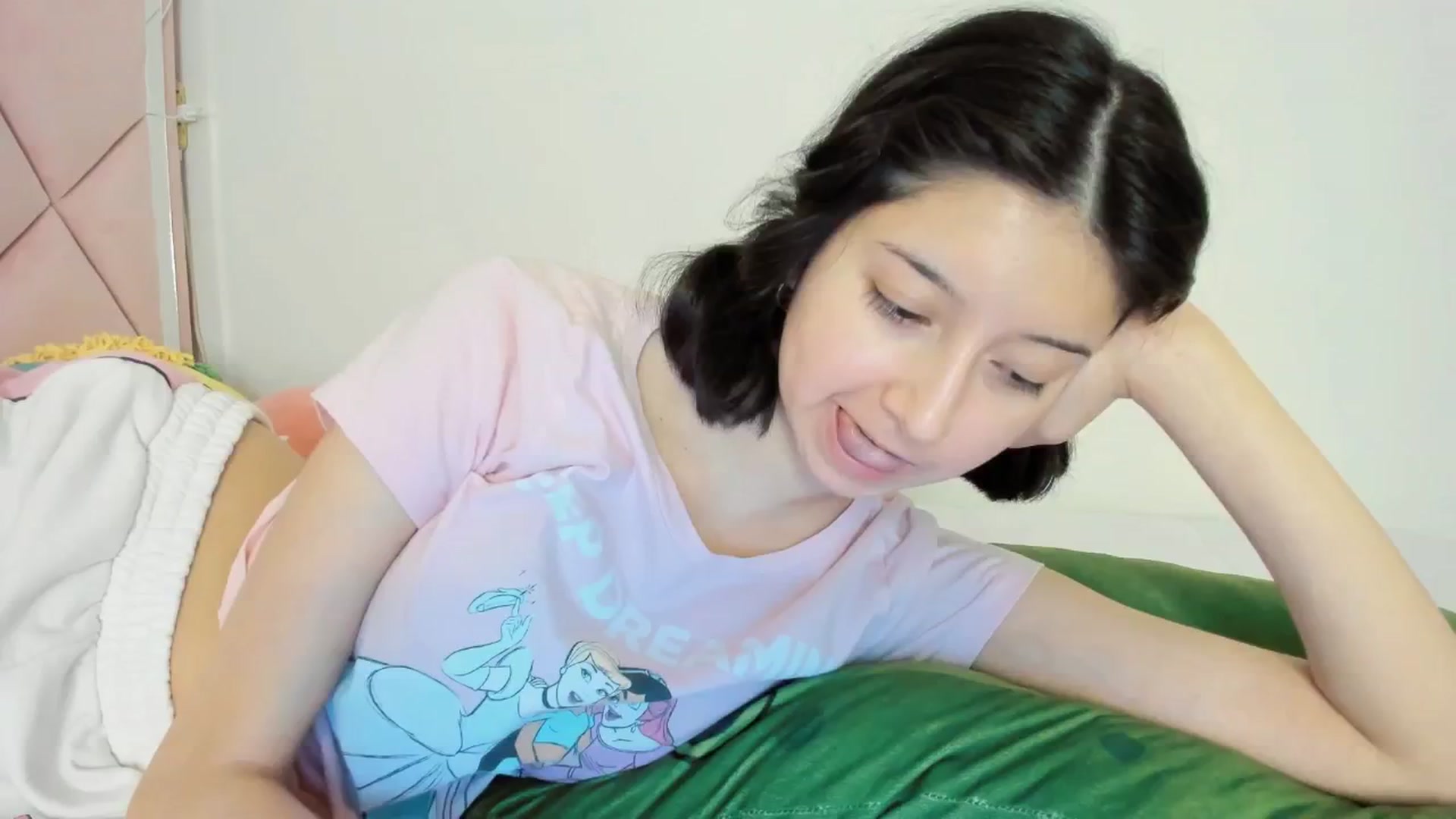 Gallery image thumbnail from Cherrycute666's myfreecams stream on, 11/29/2024, 05:12 image 14 of 20