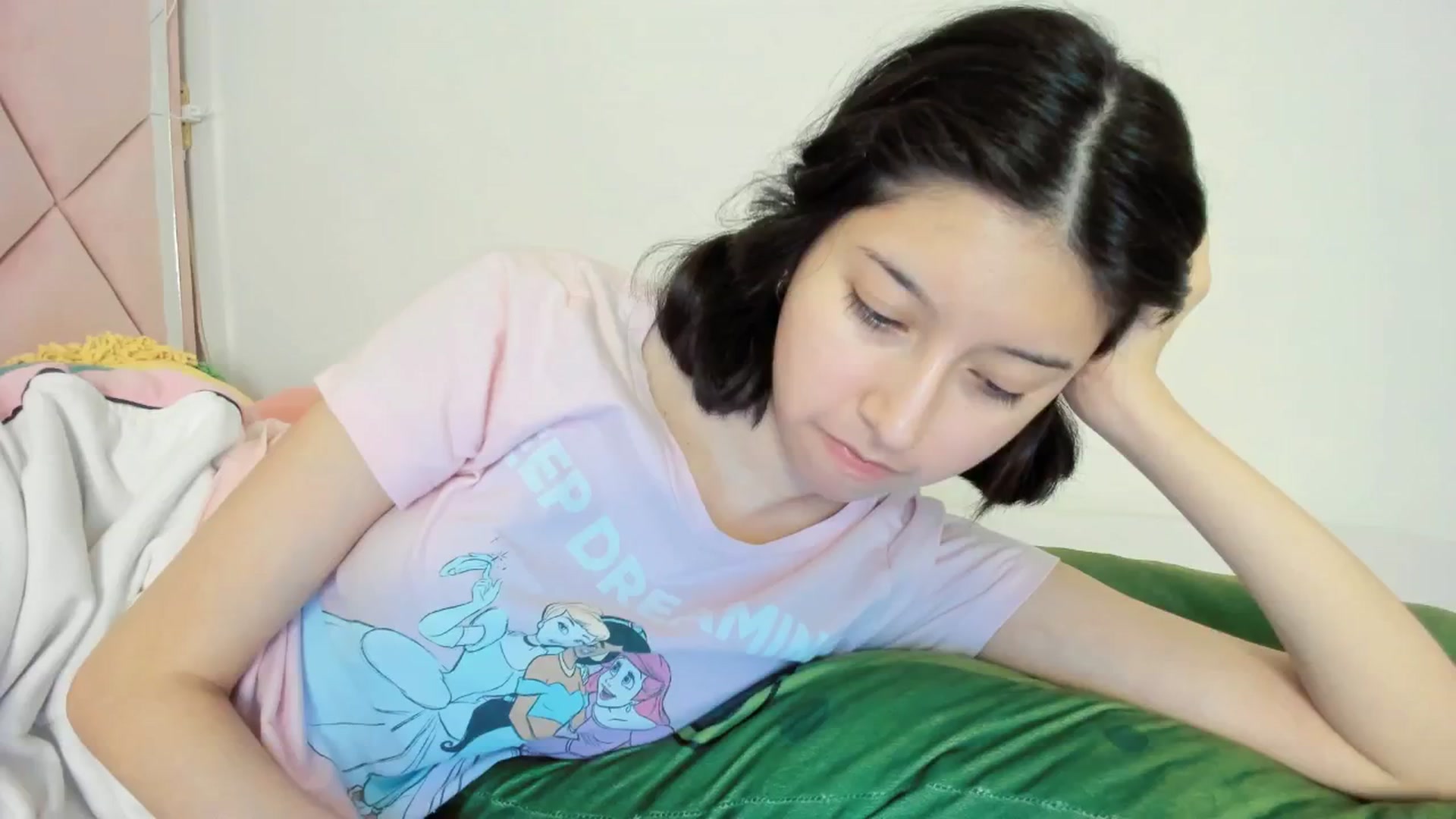 Gallery image thumbnail from Cherrycute666's myfreecams stream on, 11/29/2024, 05:12 image 12 of 20
