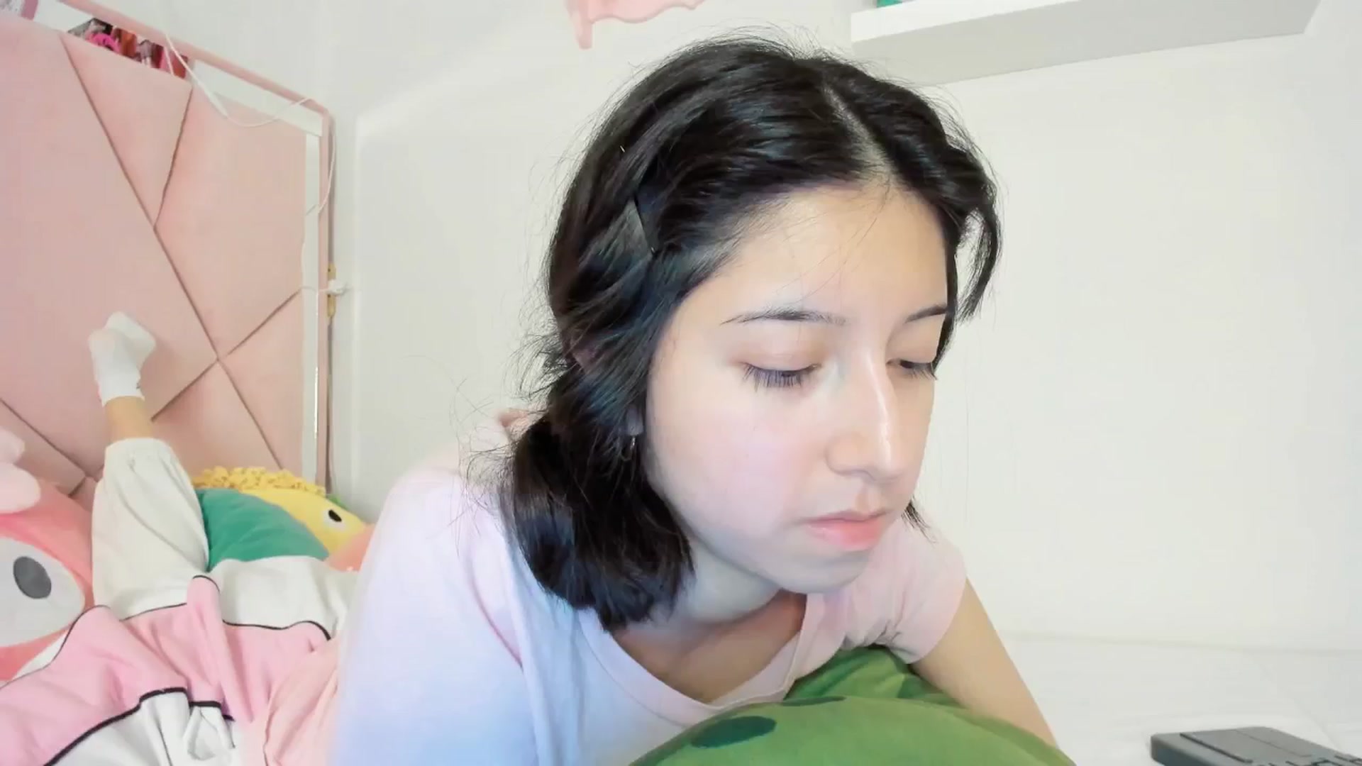 Gallery image thumbnail from Cherrycute666's myfreecams stream on, 11/29/2024, 05:12 image 5 of 20