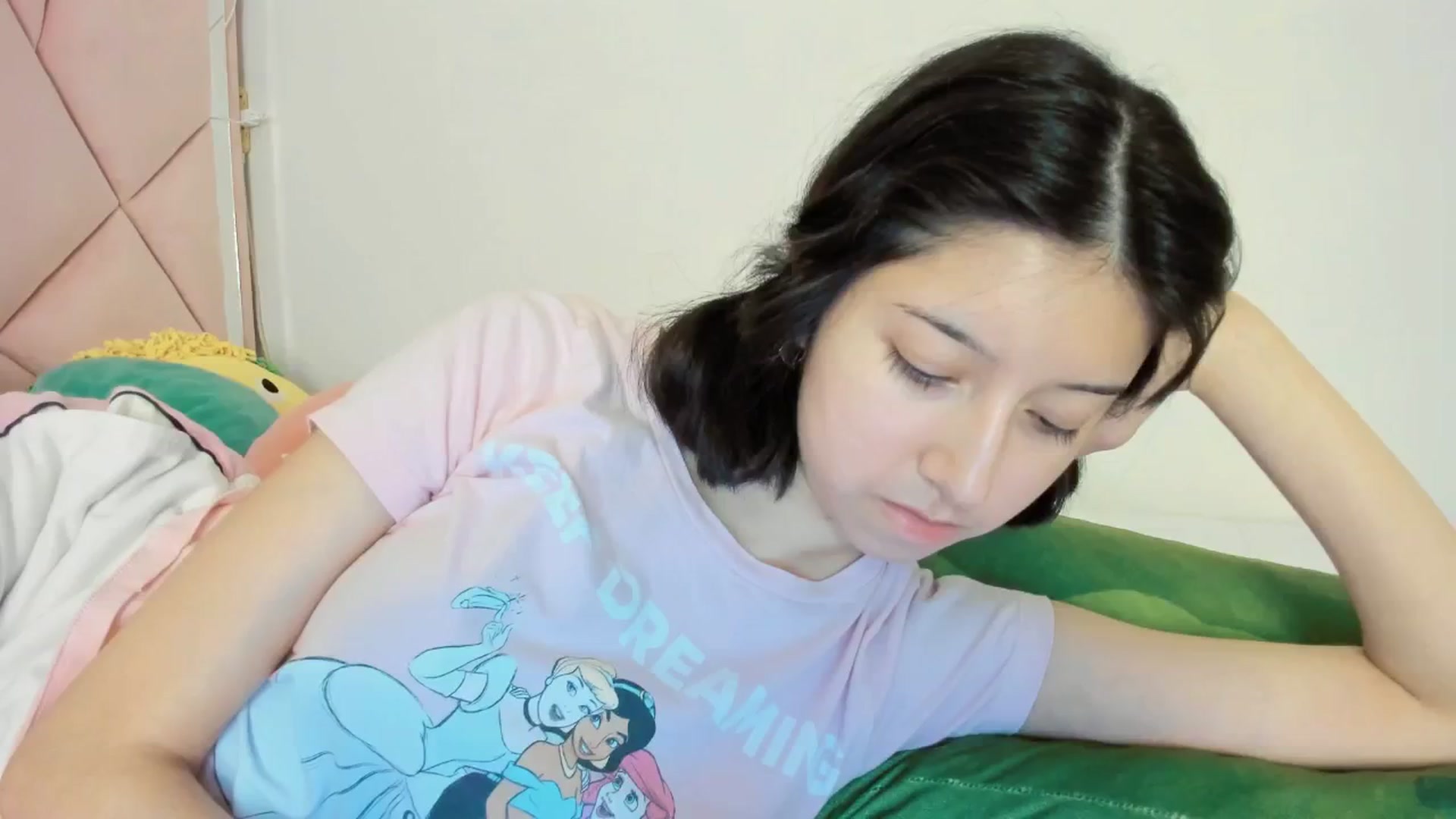 Gallery image thumbnail from Cherrycute666's myfreecams stream on, 11/29/2024, 05:12 image 10 of 20