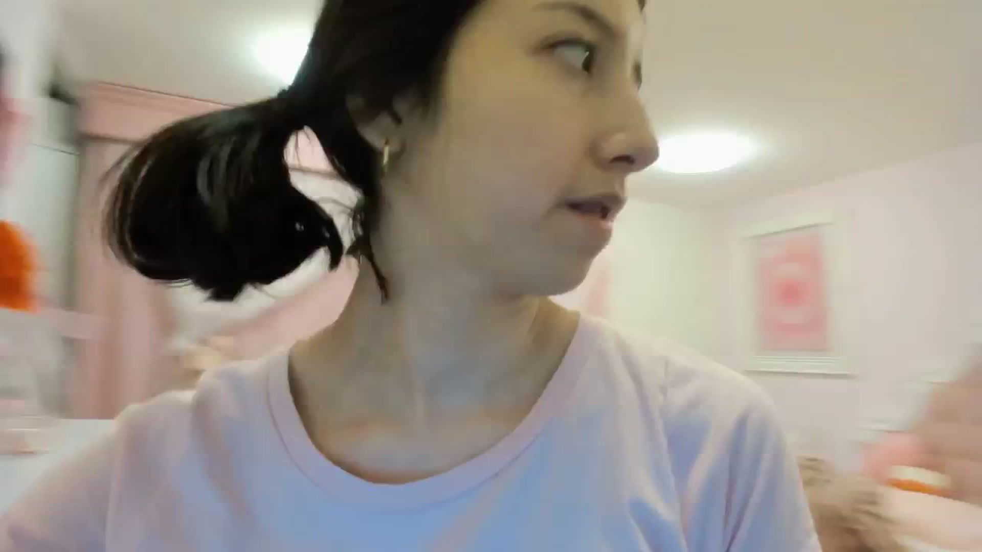 Gallery image thumbnail from Cherrycute666's myfreecams stream on, 11/29/2024, 09:14 image 16 of 20