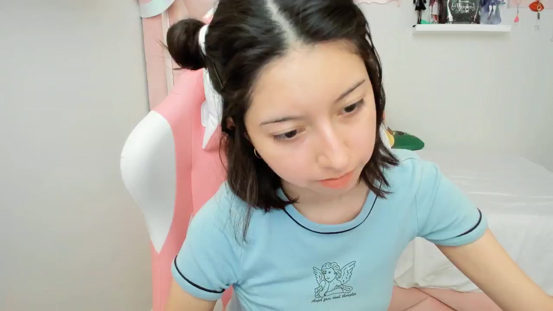 Gallery image thumbnail from Cherrycute666's myfreecams stream on, 11/29/2024, 22:52 image 7 of 20