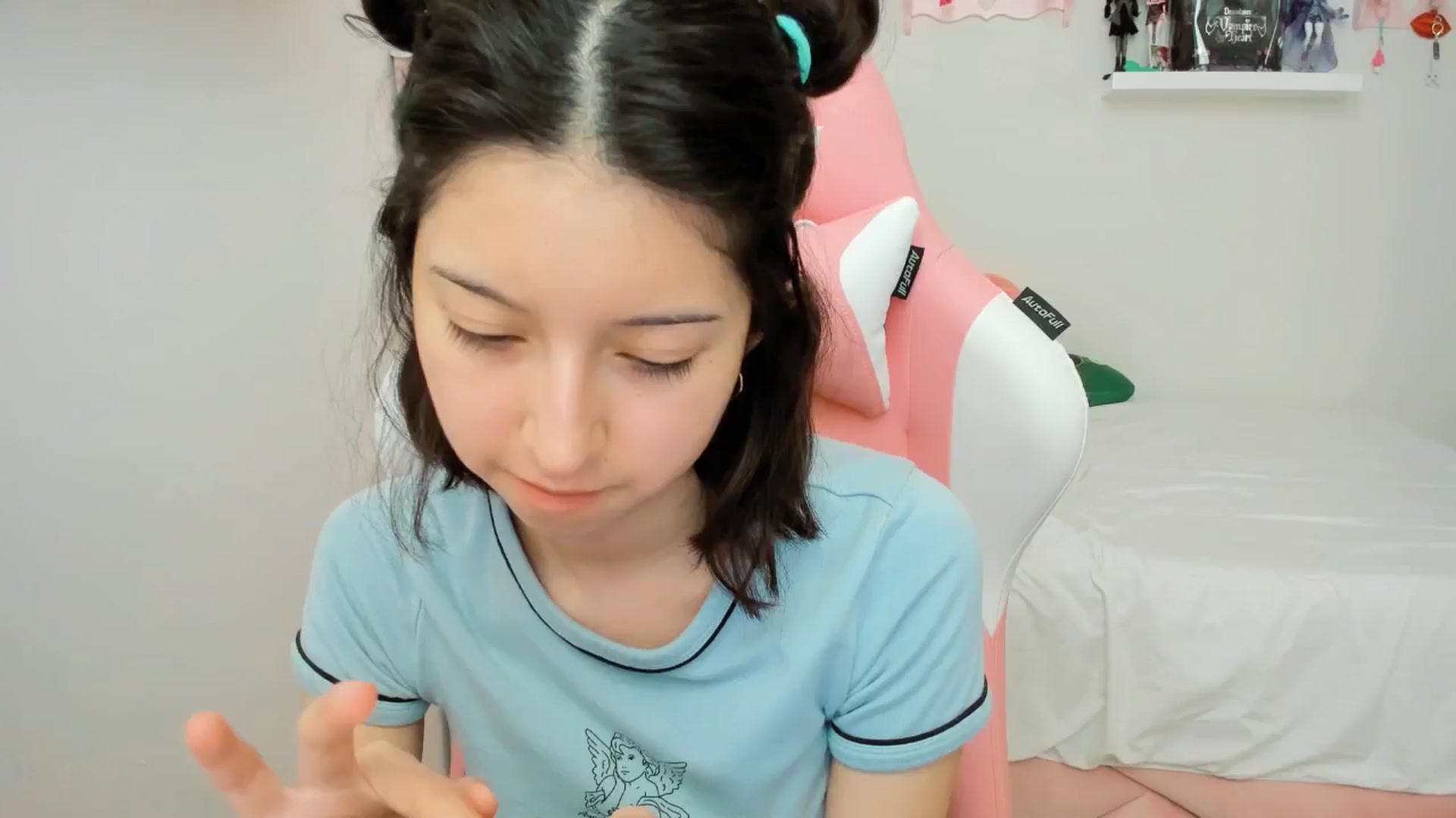 Gallery image thumbnail from Cherrycute666's myfreecams stream on, 11/29/2024, 22:52 image 8 of 20