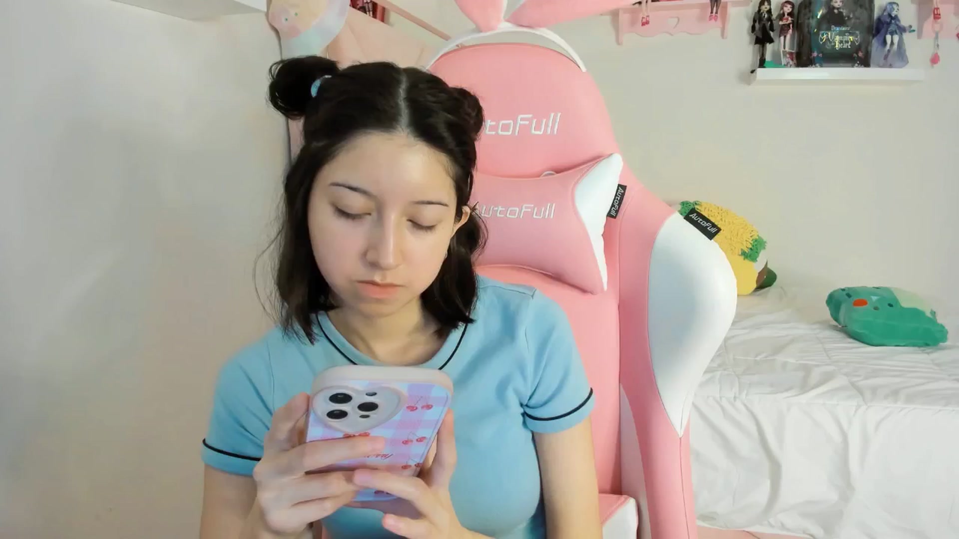 Gallery image thumbnail from Cherrycute666's myfreecams stream on, 11/29/2024, 23:52 image 8 of 20